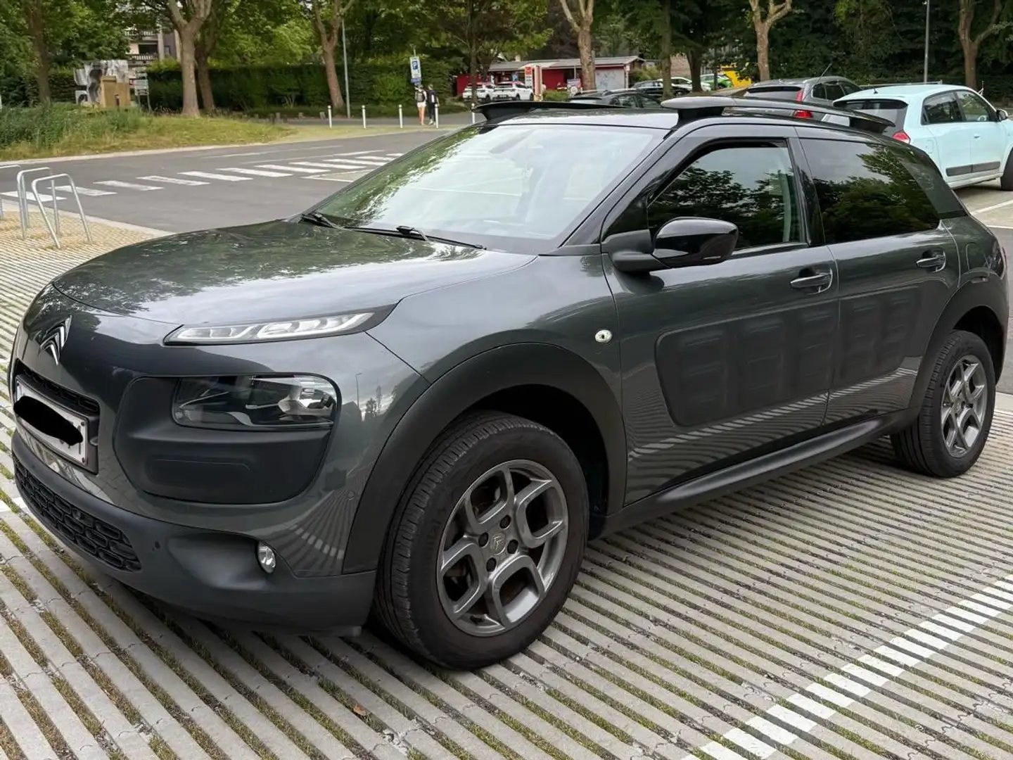 Citroen C4 Cactus C4 Cactus 1.2i VTi Feel Gris - 1