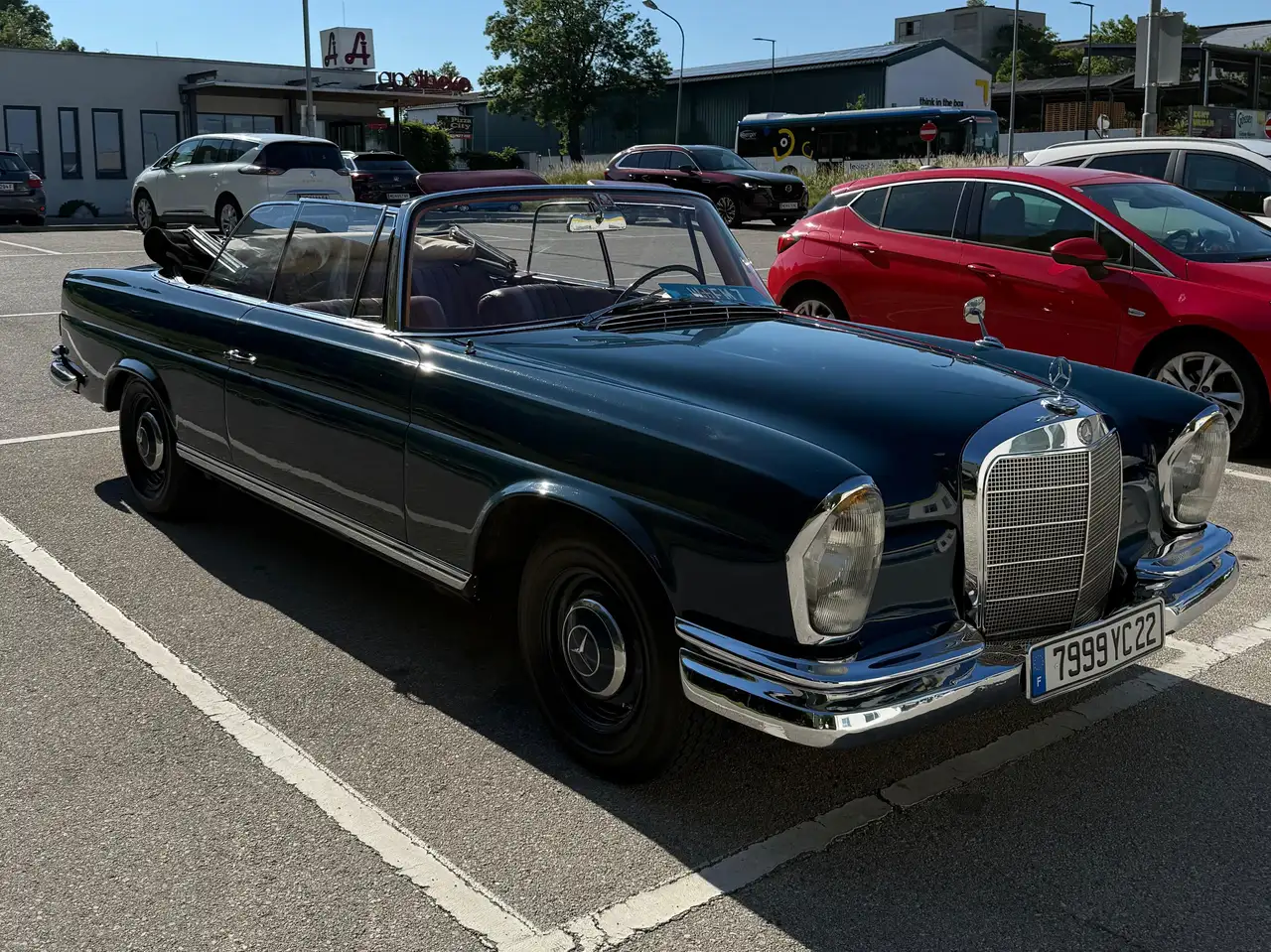 Mercedes-Benz 220 SEb Werkscabrio, foto 9