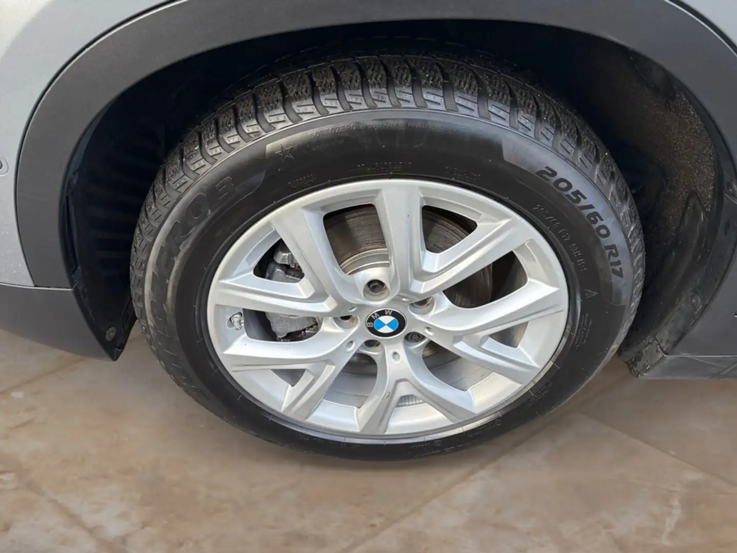 BMW X2 sDrive18i Advantage + 2.Jahre.BPS-GARANTIE Grau - 2