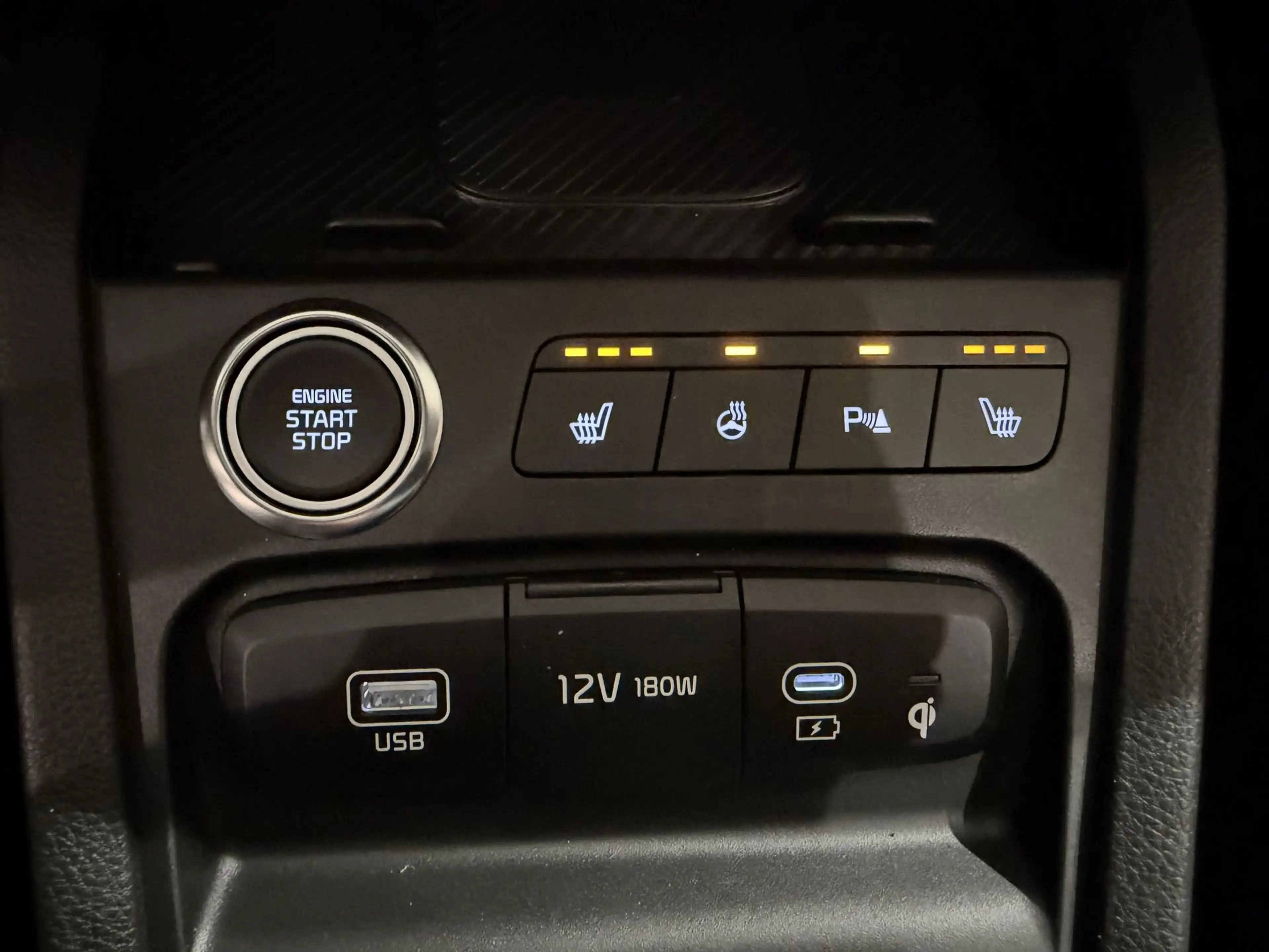Kia Stonic Pulse DCT7 * Véhicule de Direction * NON - IMMAT — photo 11