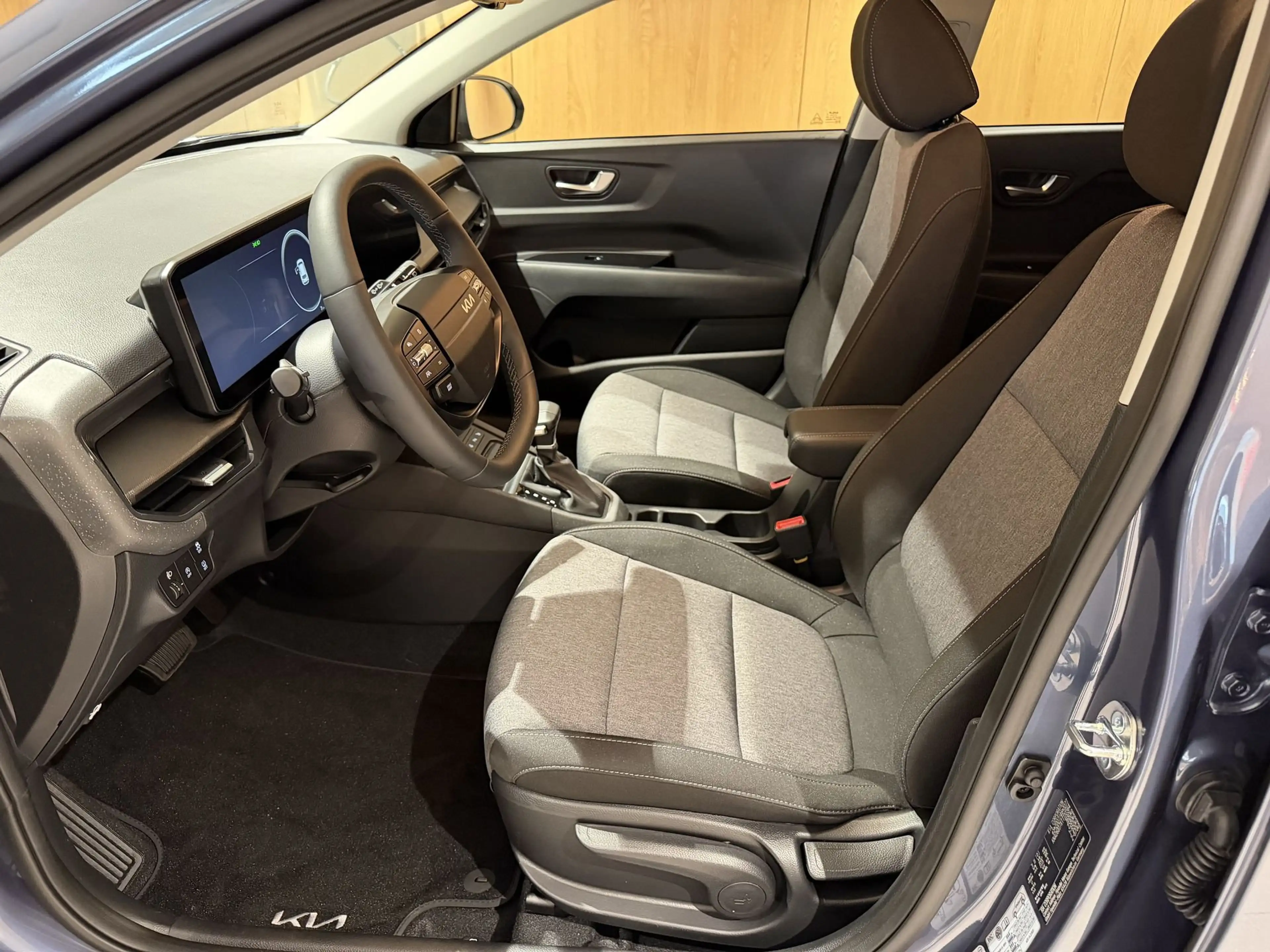 Kia Stonic Pulse DCT7 * Véhicule de Direction * NON - IMMAT — photo 13