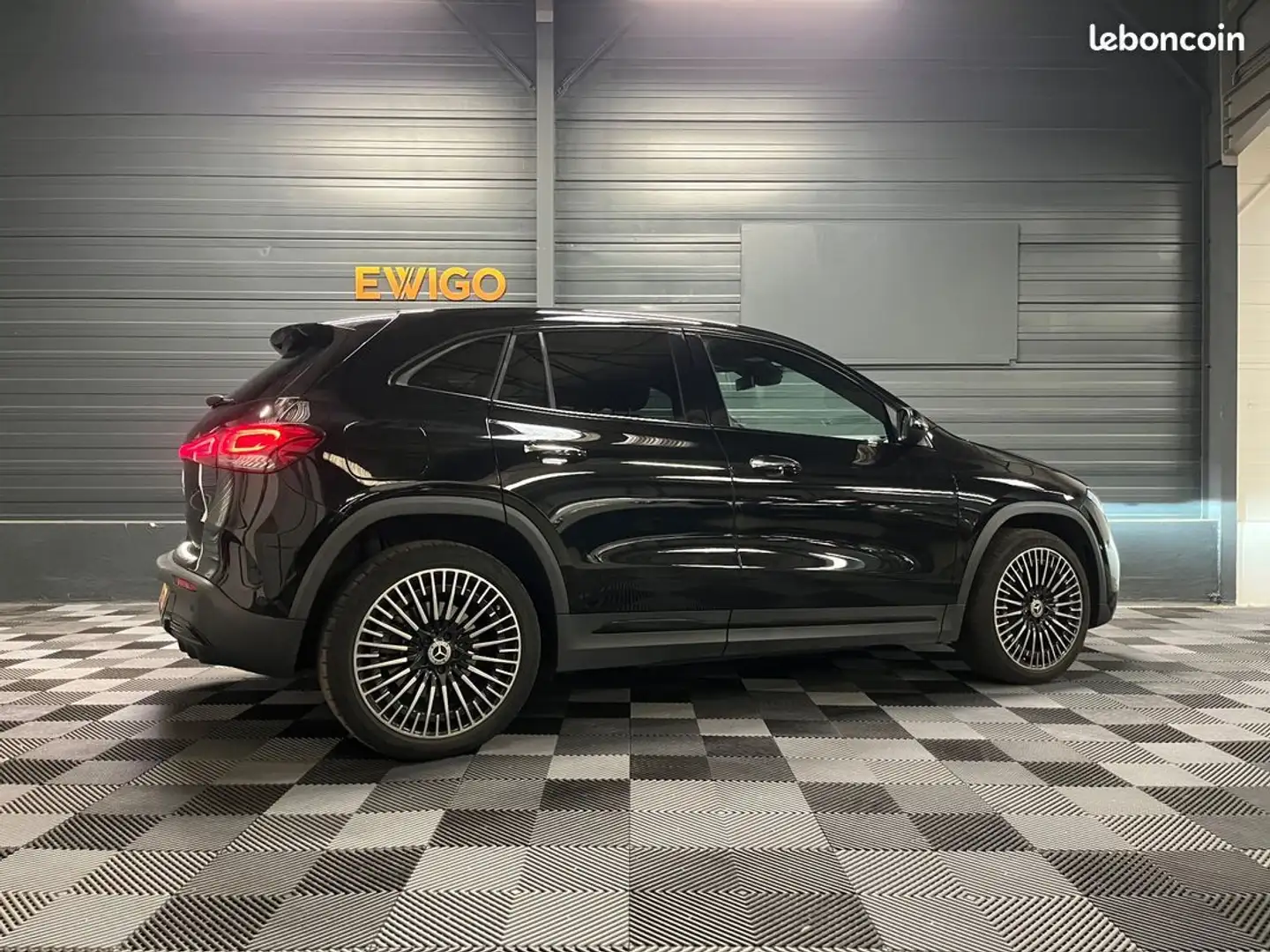 Mercedes-Benz EQA %2B 250 electric 190 109ppm 66.5kwh amg line bva Чёрный - 2