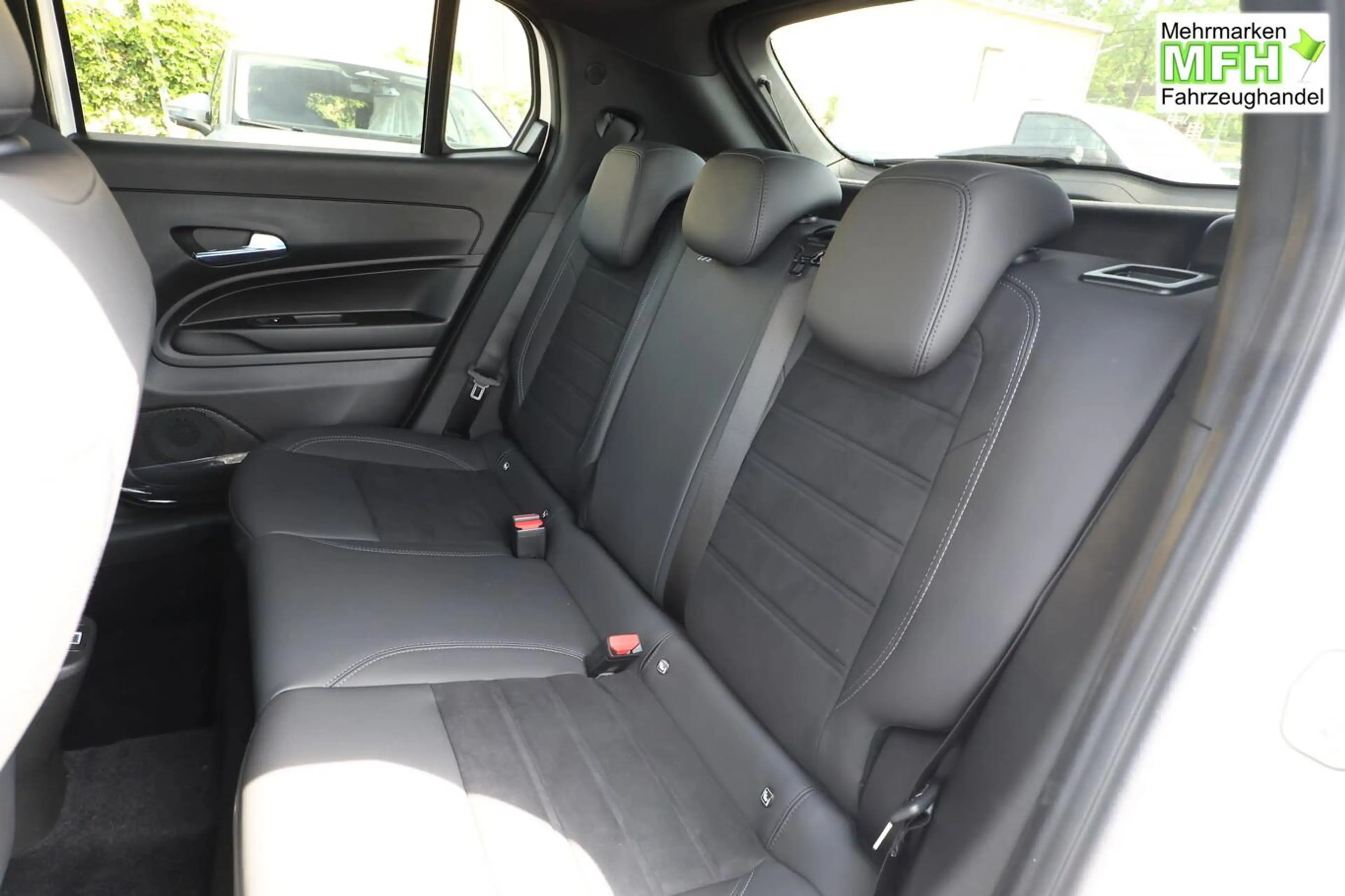 Fiat 600 Sport Hybrid SHZ ACC Kam Keyl PDC PrivG Bi-C 10... — photo 9