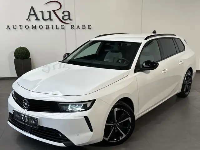 Opel Astra view 2
