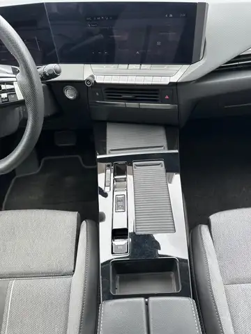 Opel Astra view 13