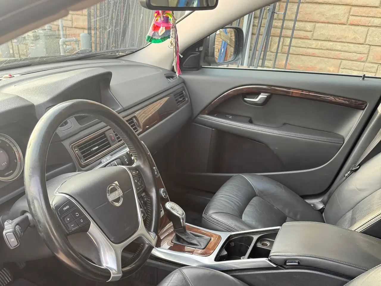 Volvo XC70 снимка Volvo XC70