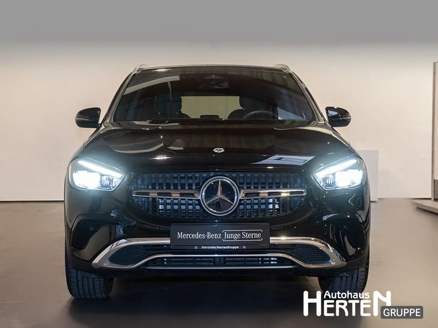 Mercedes-Benz GLA 200 +PROGRESSIVE+VOLLD.DISPLAY+KAMERA Schwarz - 2