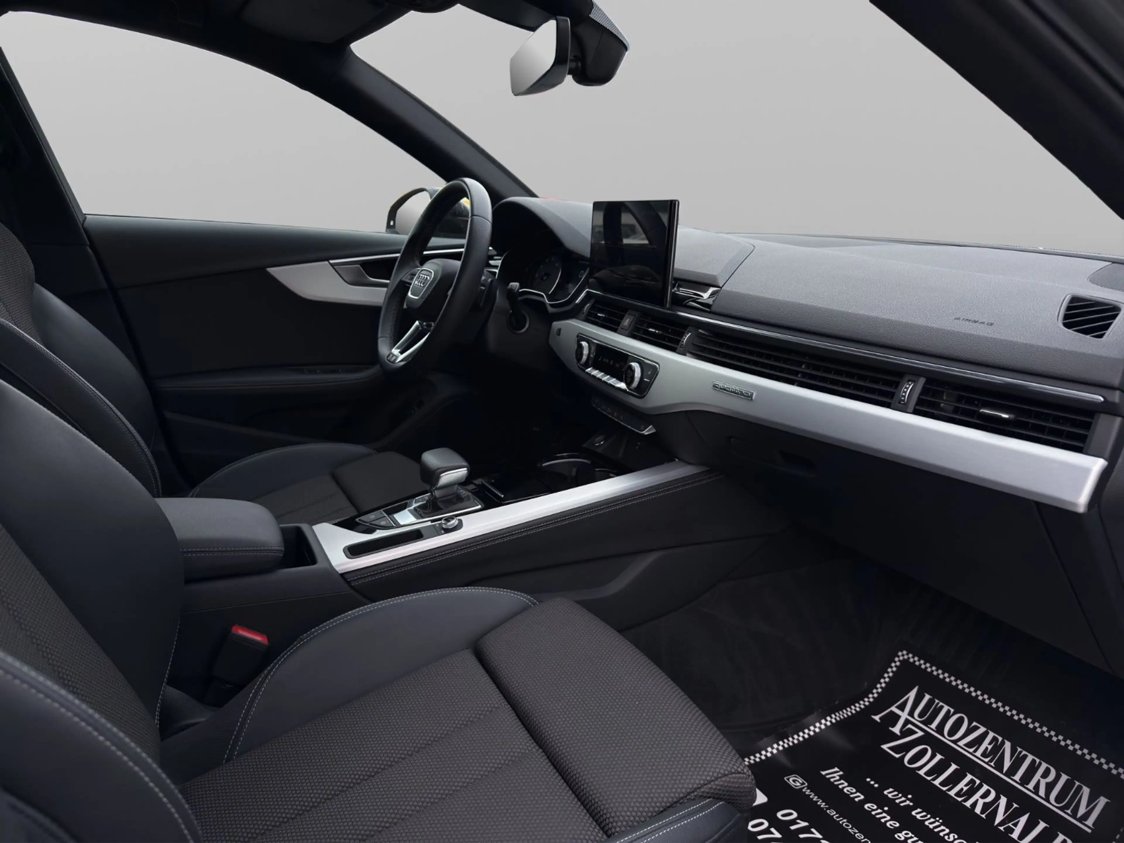 Audi A4 Avant 40 TFSI quattro S line competition plus — photo 9