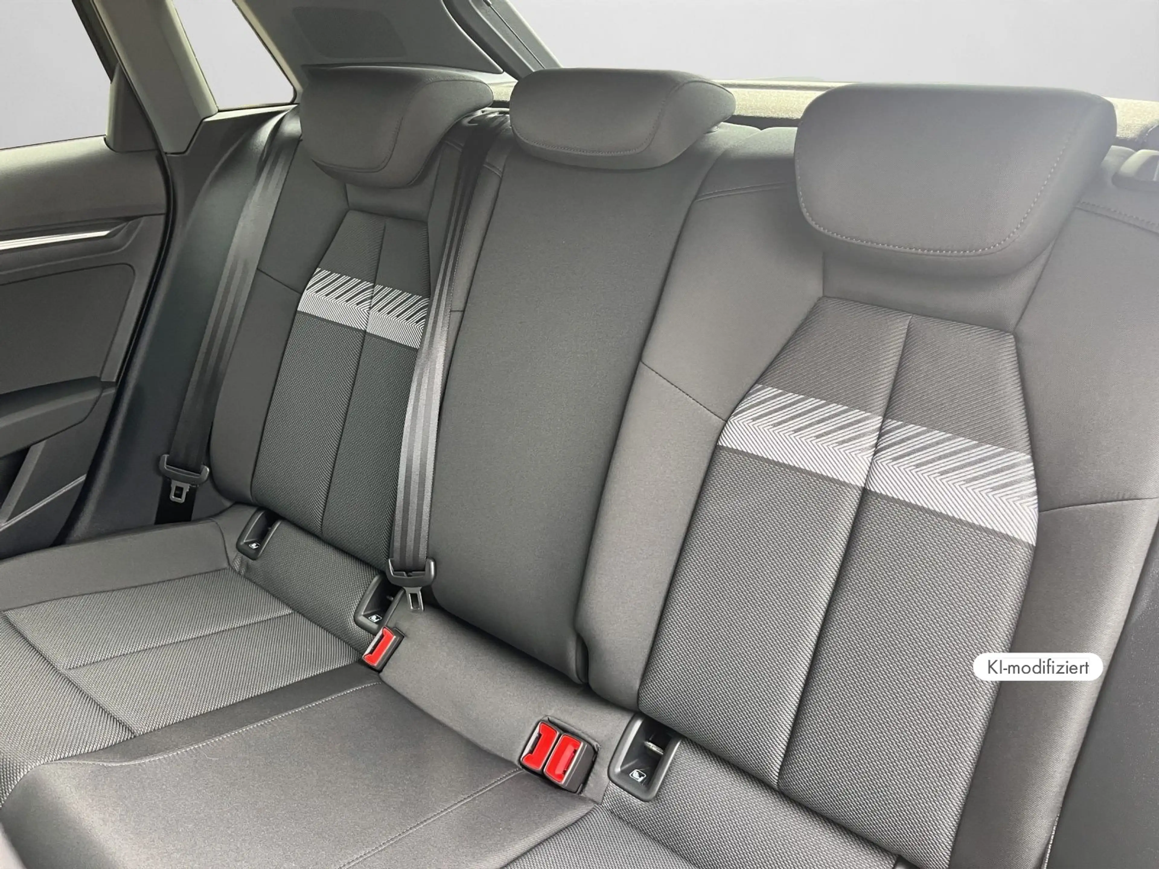 Audi A3 S line 30 TFSI S tronic SHZ RFK LED — photo 14