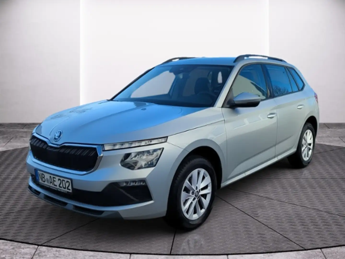 Skoda Kamiq 1.0 TSI DSG Selection WINTER PLUS KOMFORT Silber - 2