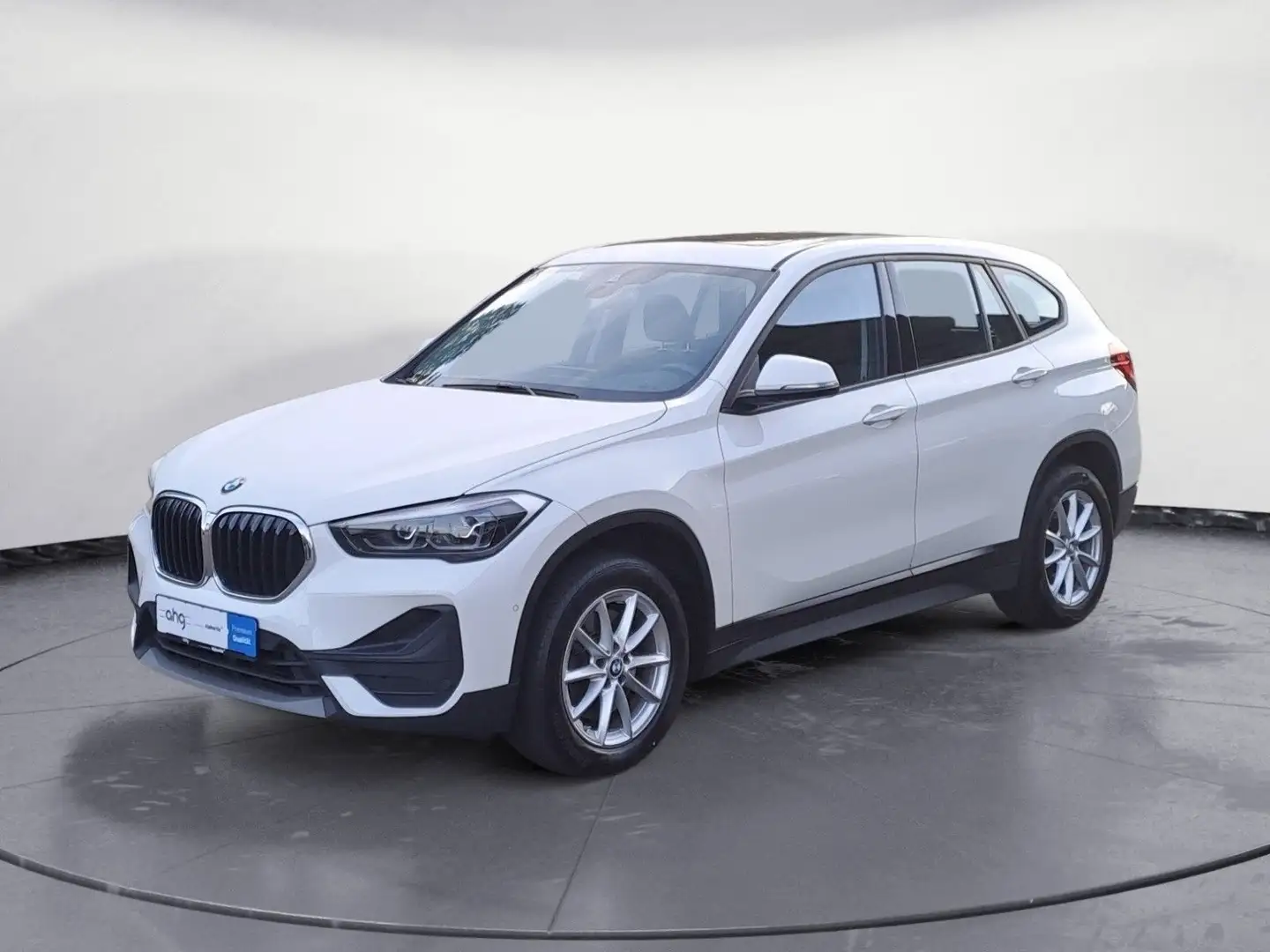 BMW X1 xDrive25d Advantage Steptronic Sport Aut. PDC Wit - 2