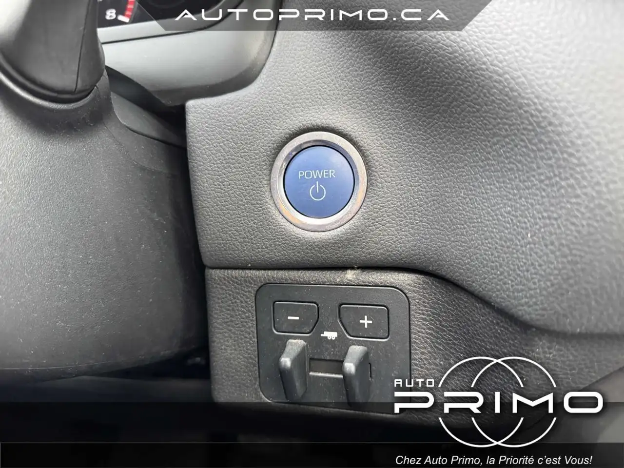Toyota Sequoia снимка Toyota Sequoia