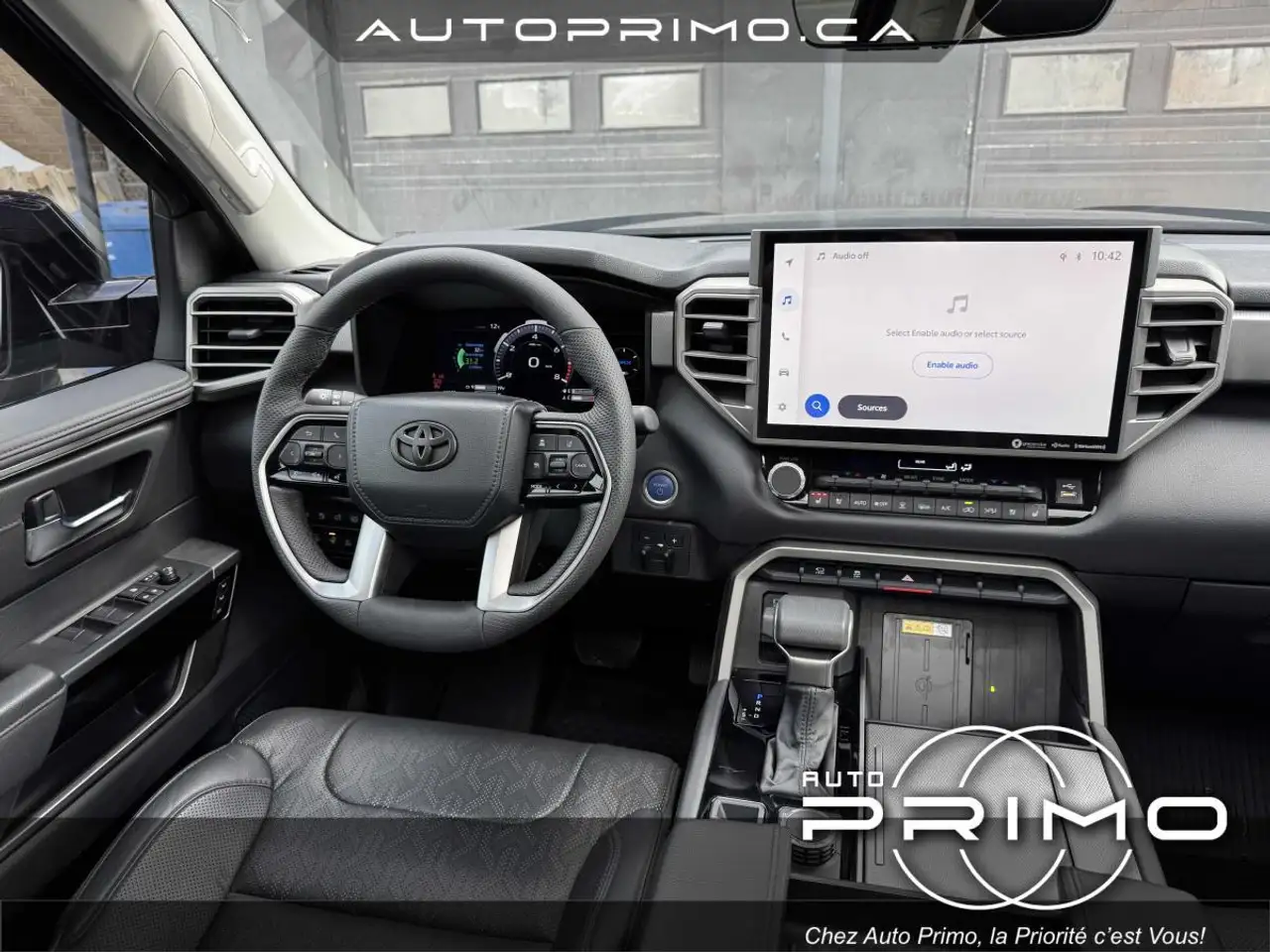 Toyota Sequoia снимка Toyota Sequoia
