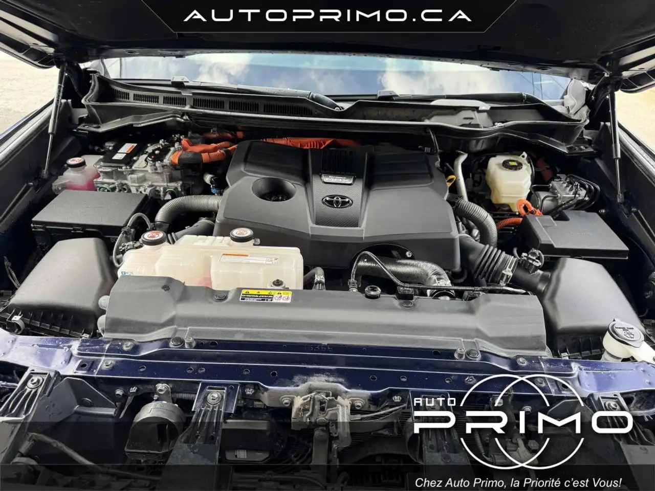 Toyota Sequoia снимка Toyota Sequoia