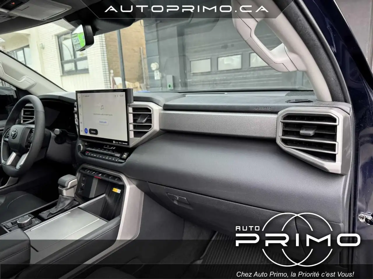 Toyota Sequoia снимка Toyota Sequoia