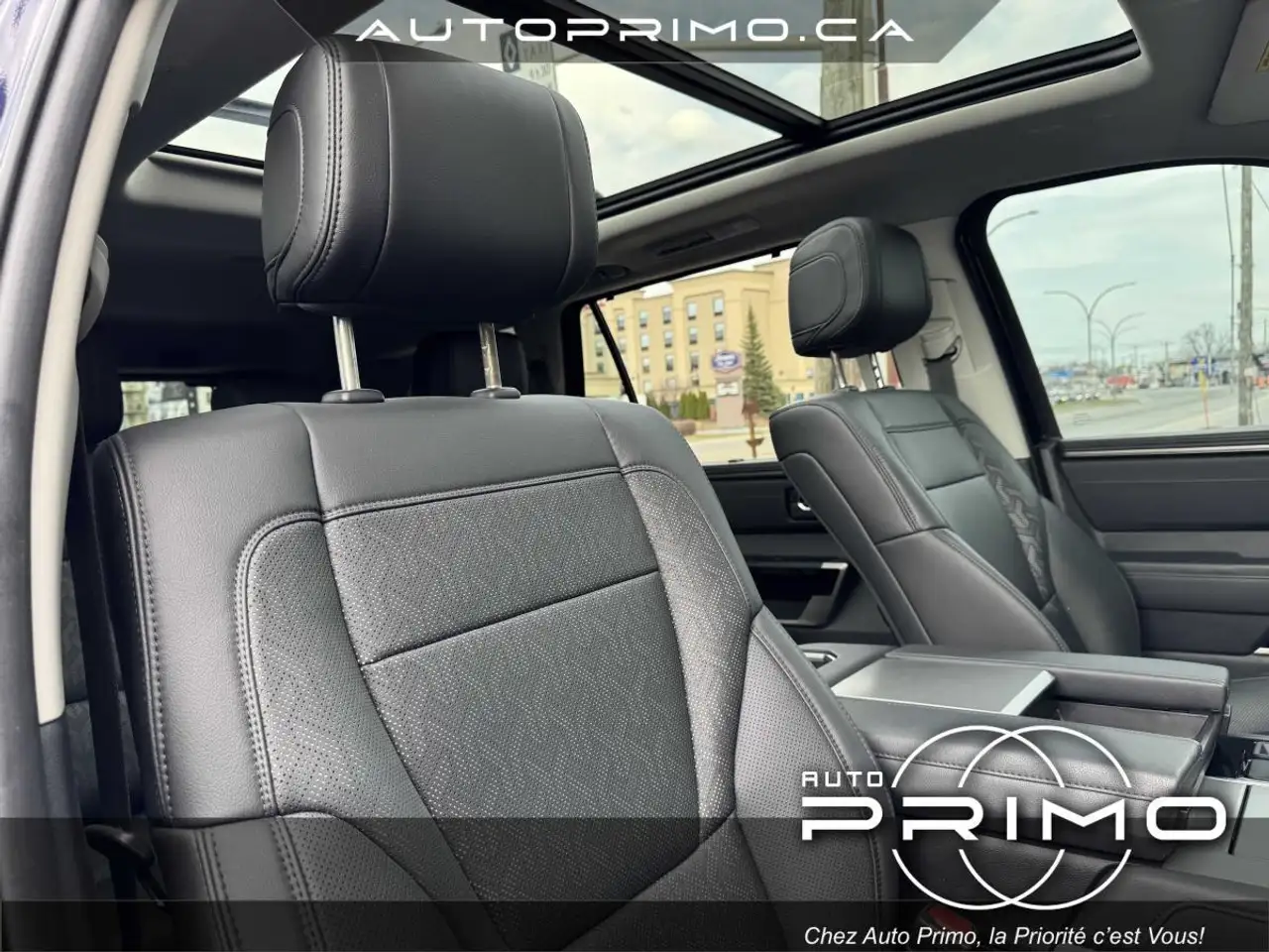 Toyota Sequoia снимка Toyota Sequoia