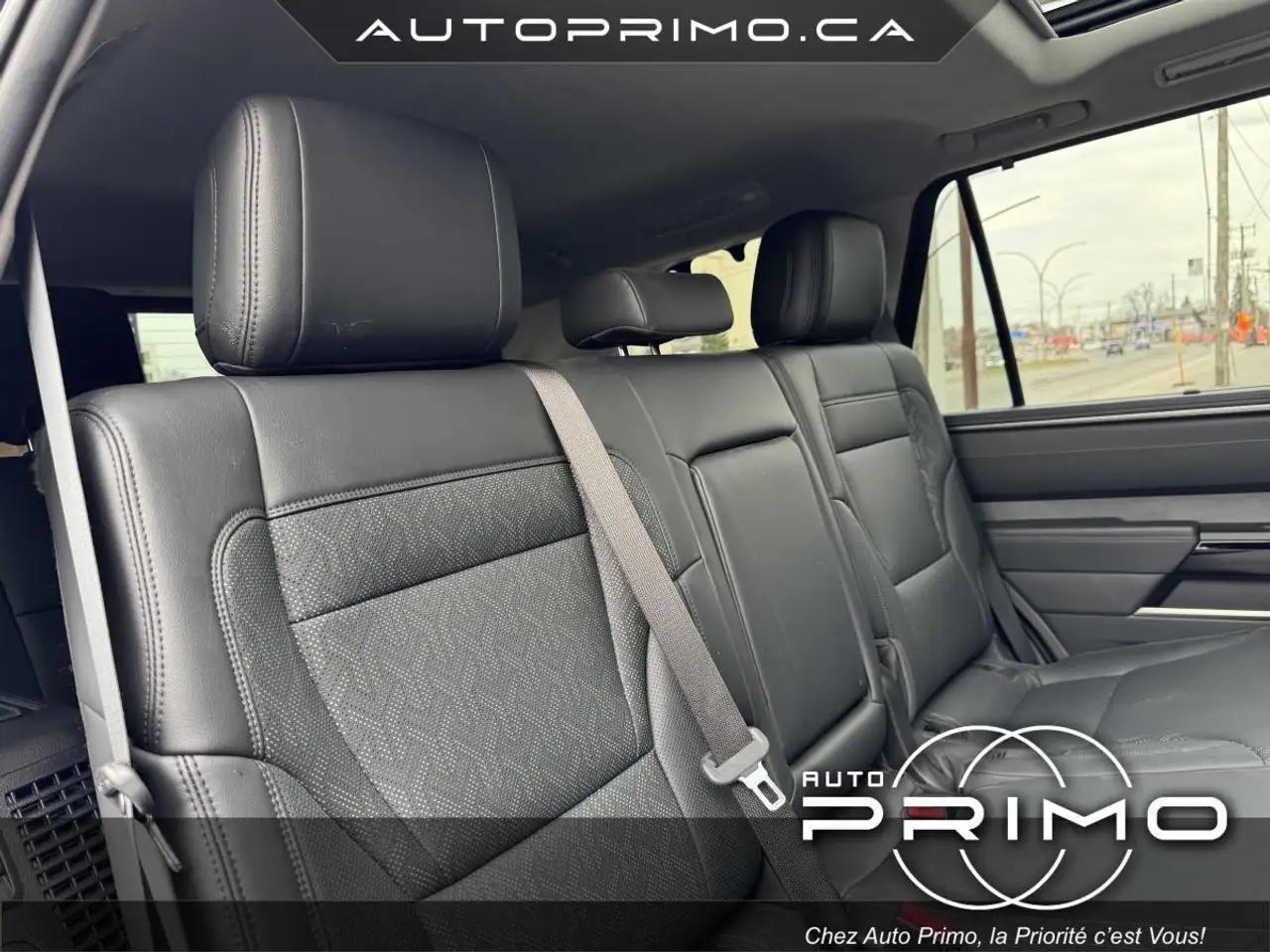 Toyota Sequoia снимка Toyota Sequoia