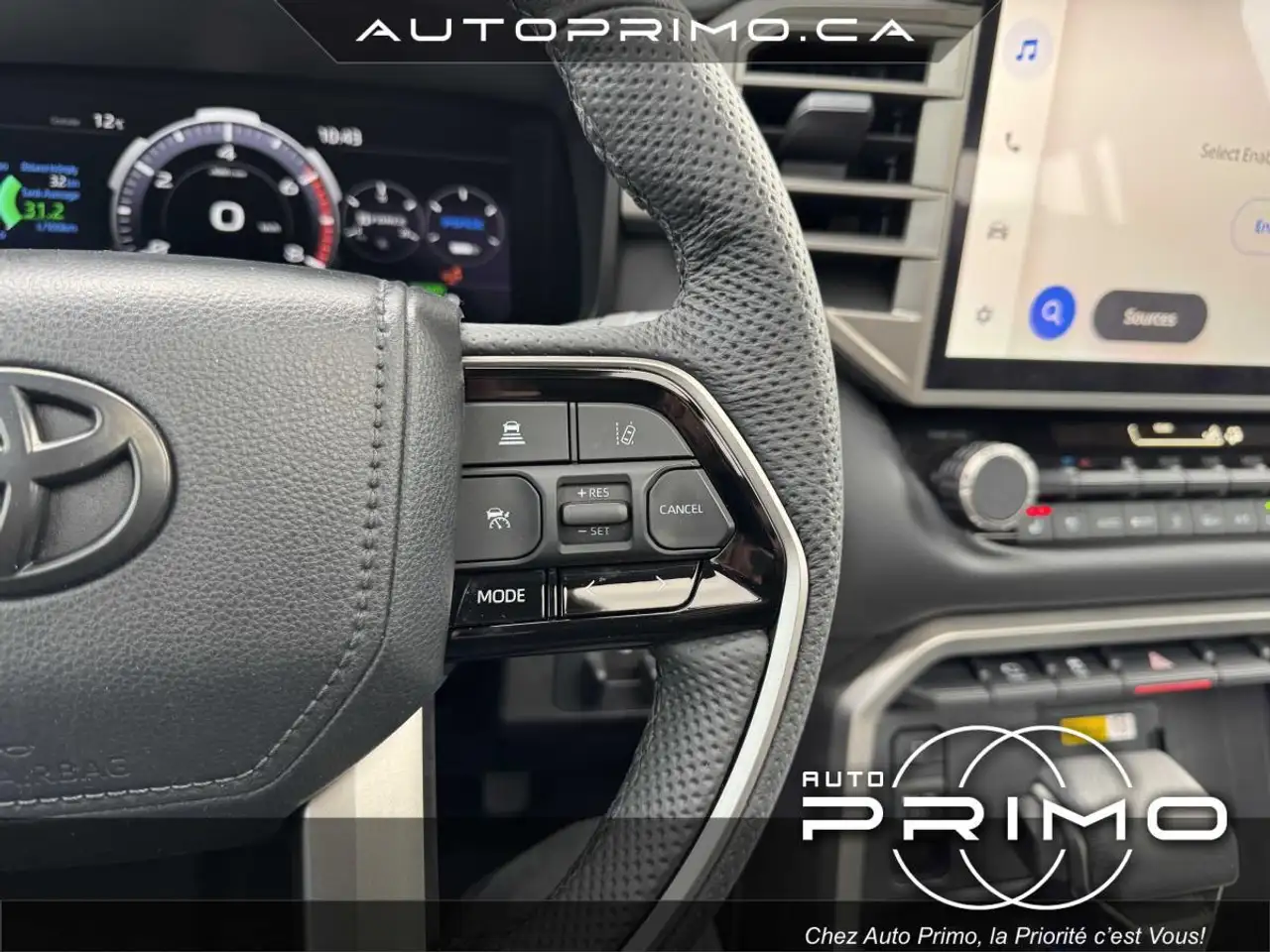 Toyota Sequoia снимка Toyota Sequoia