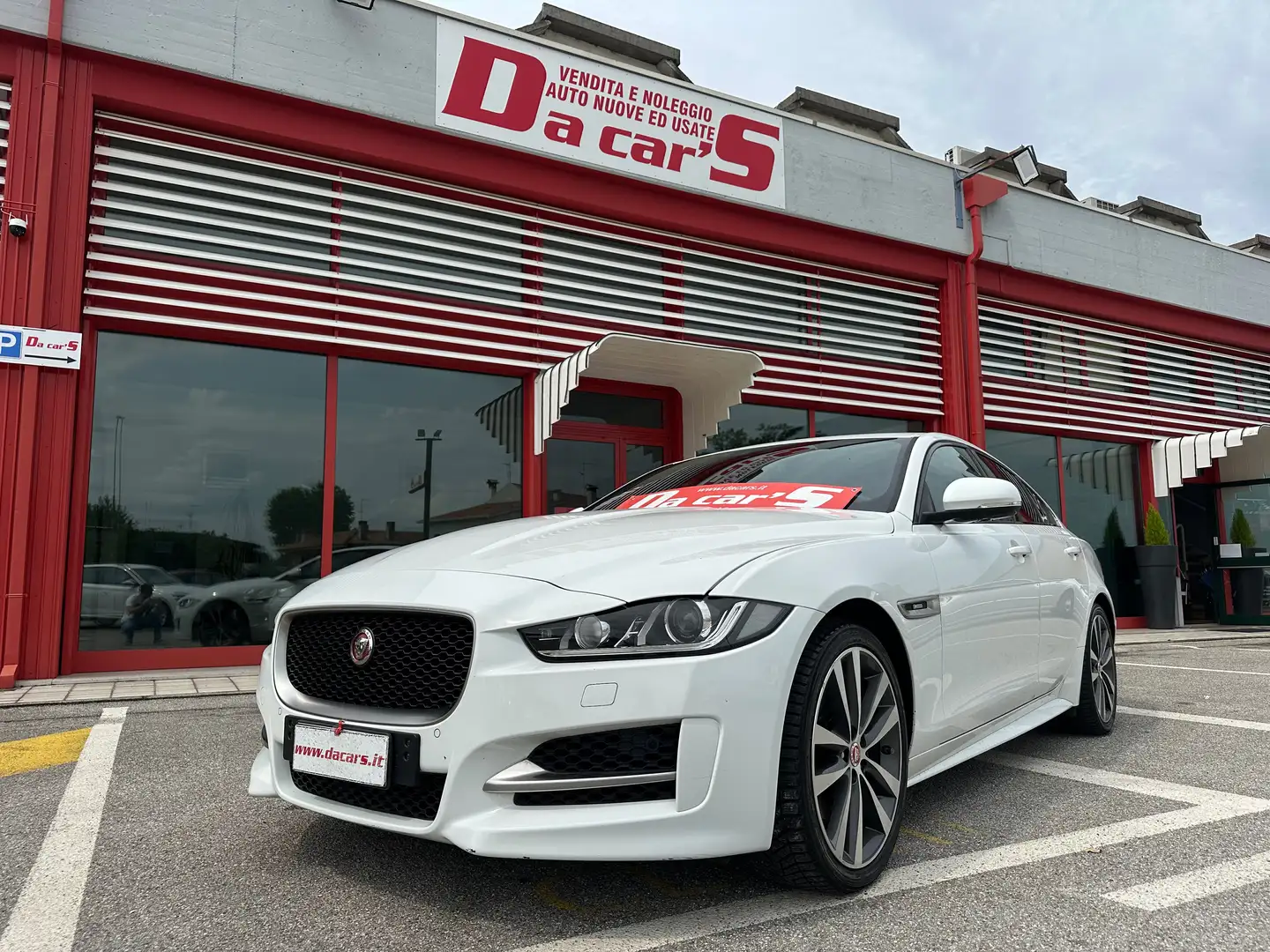Jaguar XE 2.0d i4 R-Sport awd 240cv, MOTORE CON 40.000KM! Bianco - 1