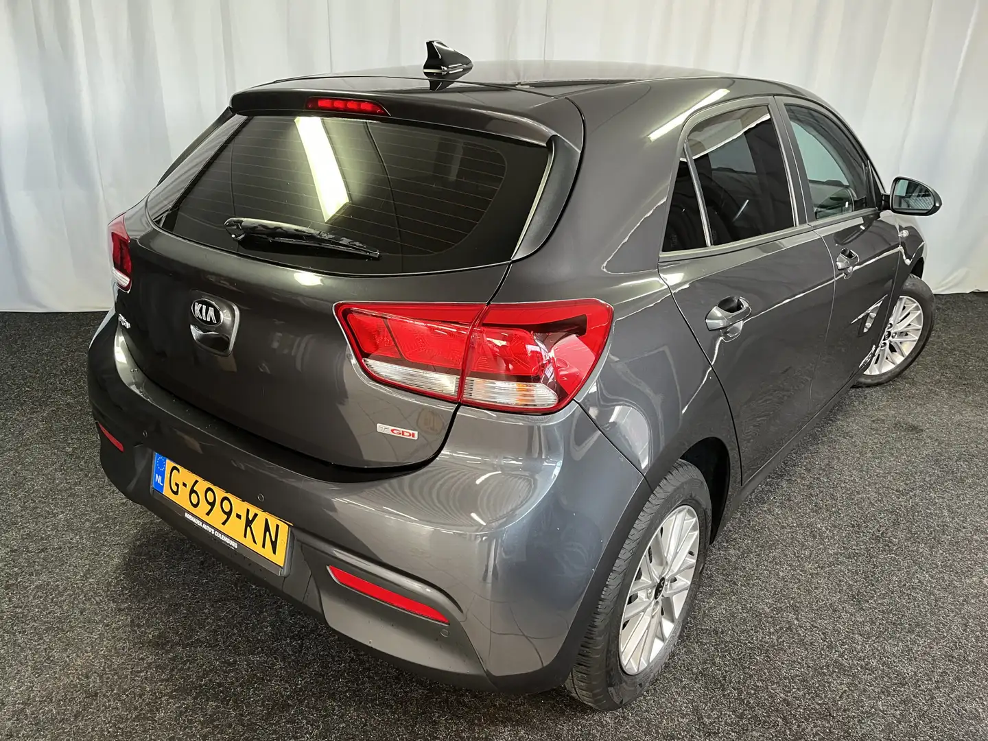 Kia Rio 1.0 TGDI DynamicLine AIRCO/APPLE/CRUISE/CAMERA/NAV Gris - 2