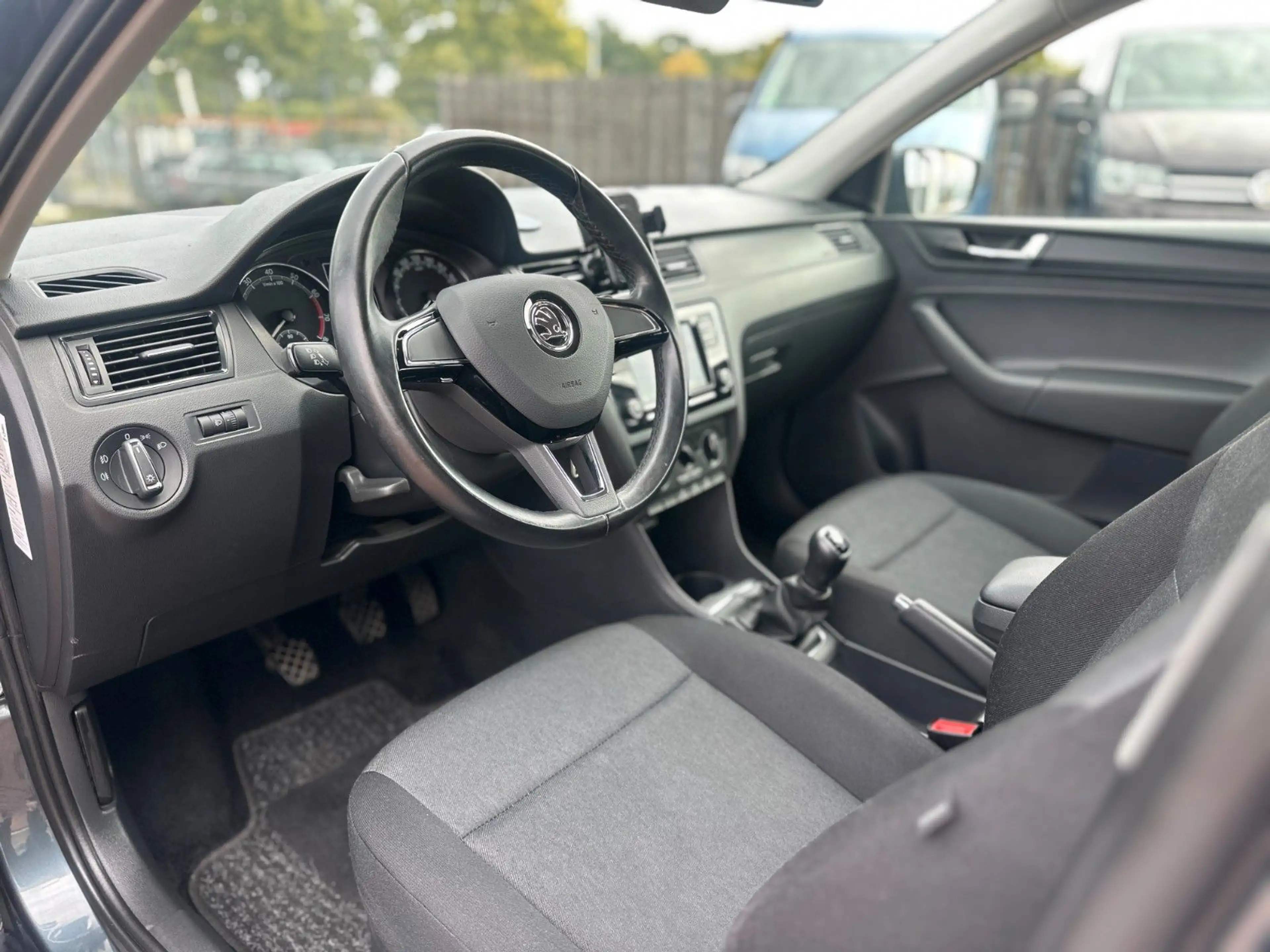 Skoda Rapid/Spaceback Spaceback/COOL EDITION/GJ-REIFEN/1Hd/39TKM — photo 8