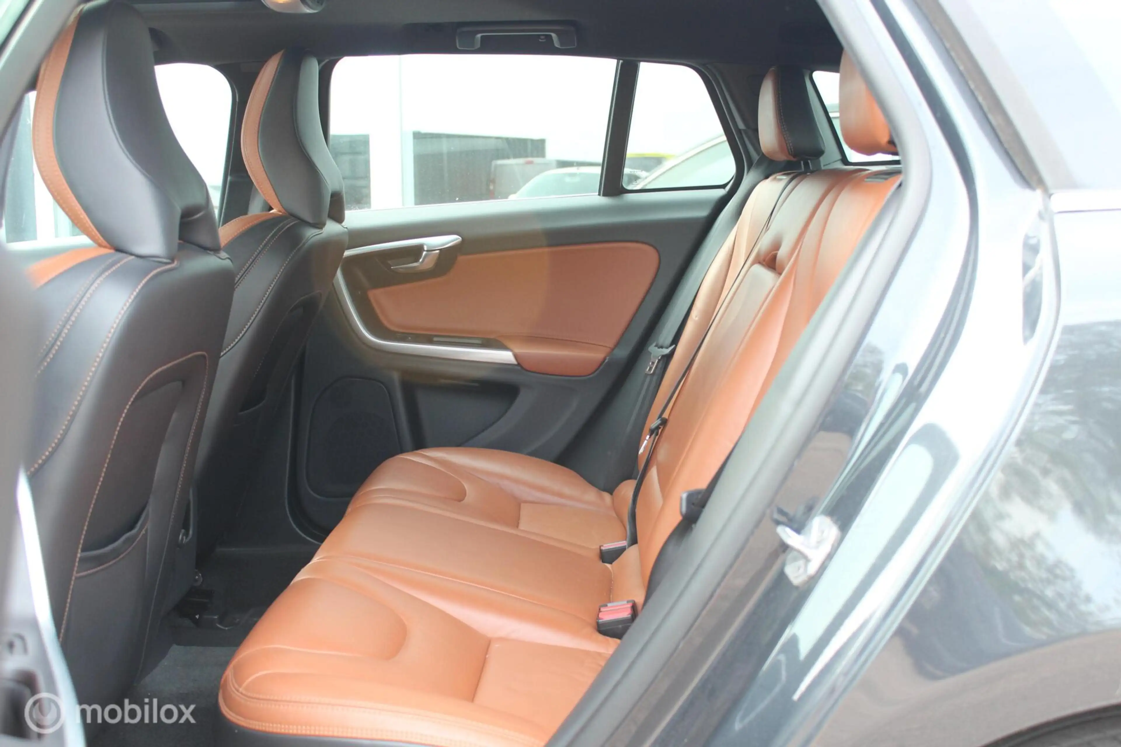 Volvo V60 2.4 D5 Summum Leder/Opendak/Adaptive-Cruise/Memory — photo 17