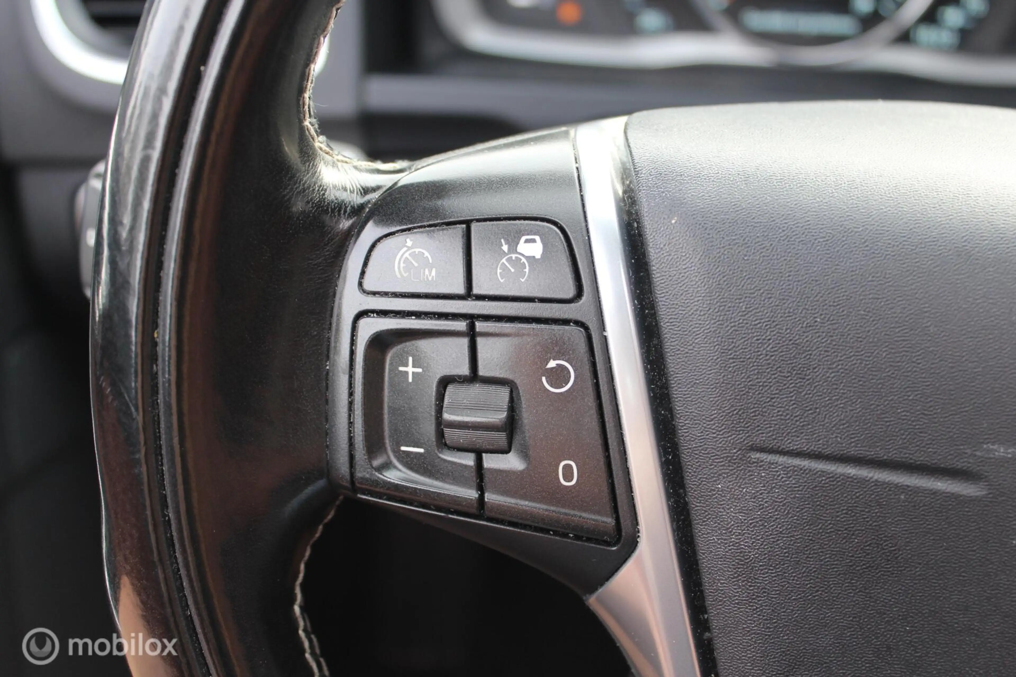Volvo V60 2.4 D5 Summum Leder/Opendak/Adaptive-Cruise/Memory — photo 19