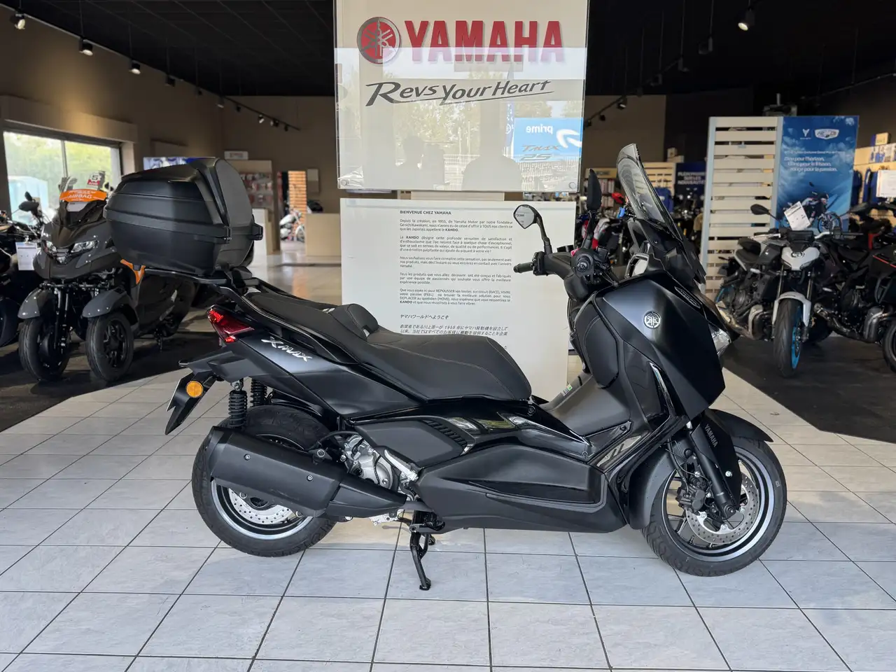 Yamaha X-Max 300