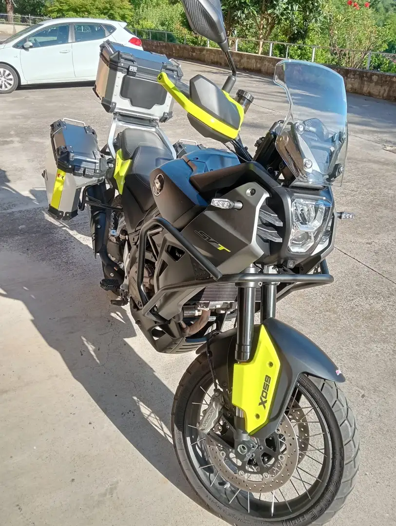 QJ Motor SVT 650 X Szary - 1