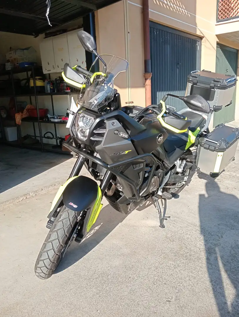 QJ Motor SVT 650 X Szary - 2