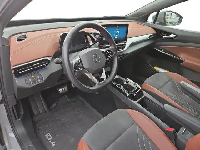 Volkswagen ID.4 view 4
