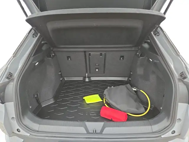 Volkswagen ID.4 view 14