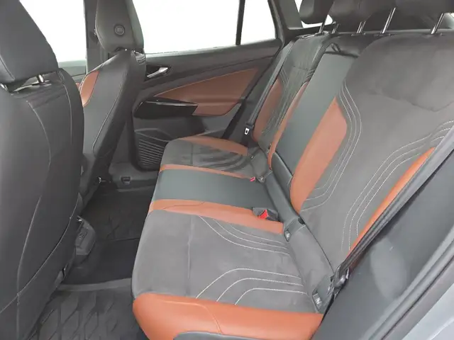 Volkswagen ID.4 view 10