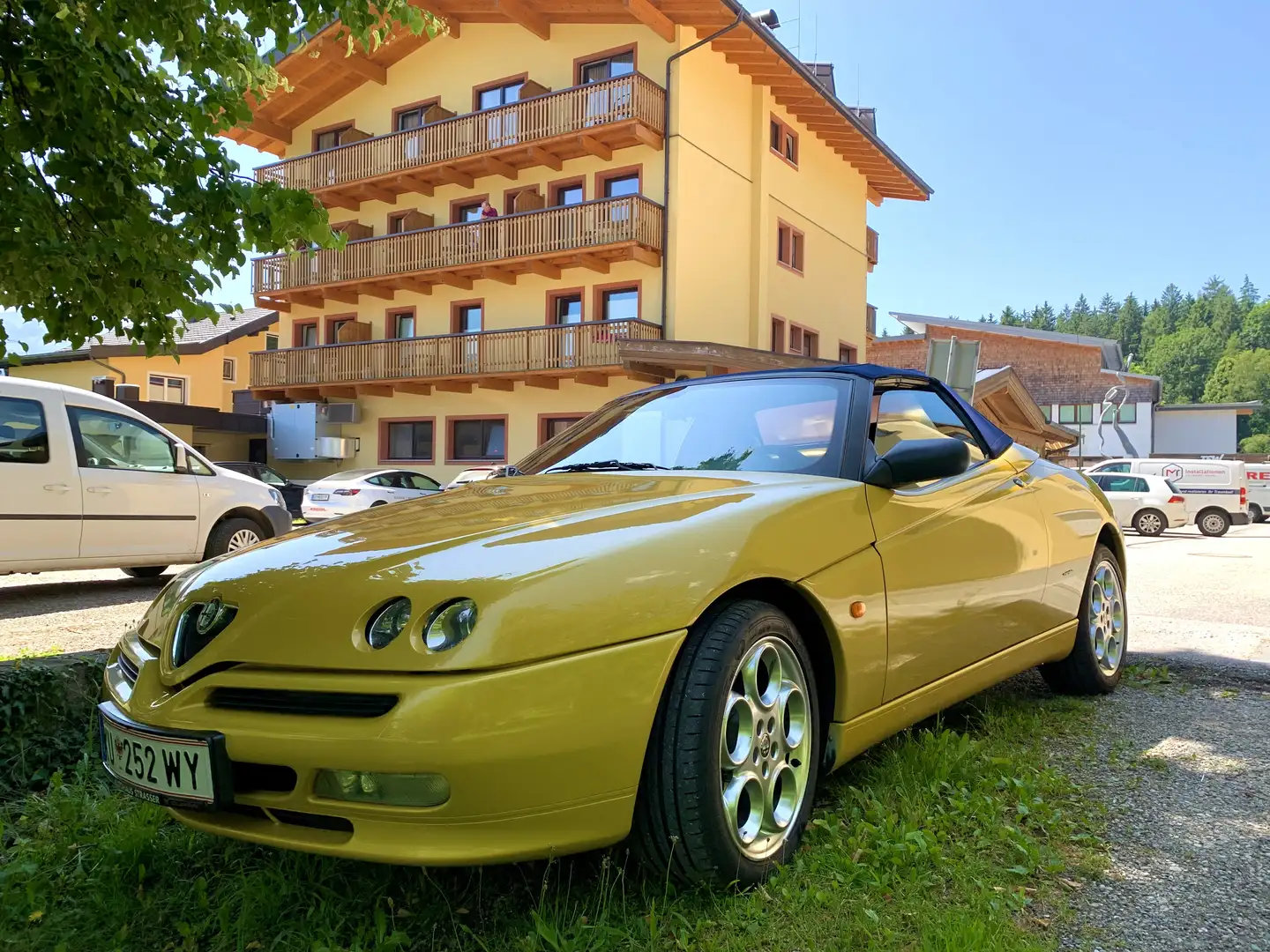 Alfa Romeo Spider Spider 2,0 Twin Spark 16V L Gelb - 1