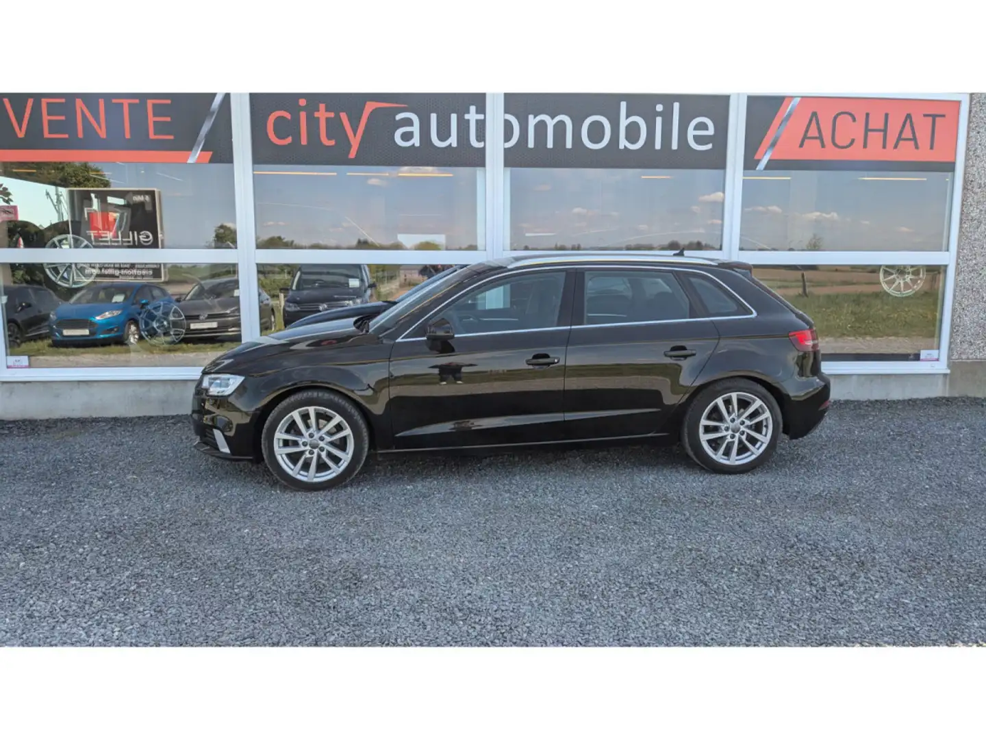 Audi A3 SPORTBACK 30TDI SPORT GPS BLUETOOTH SIEGES CHAUFF Noir - 2