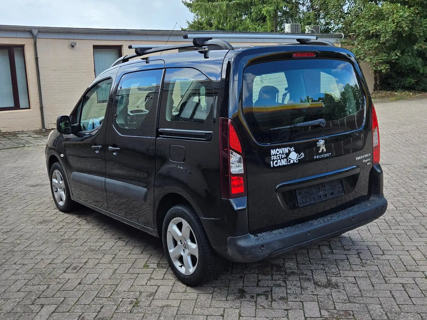 Peugeot Partner Tepee e-HDi FAP 92 7-SITZER TÜV/AU NEU Schwarz - 2