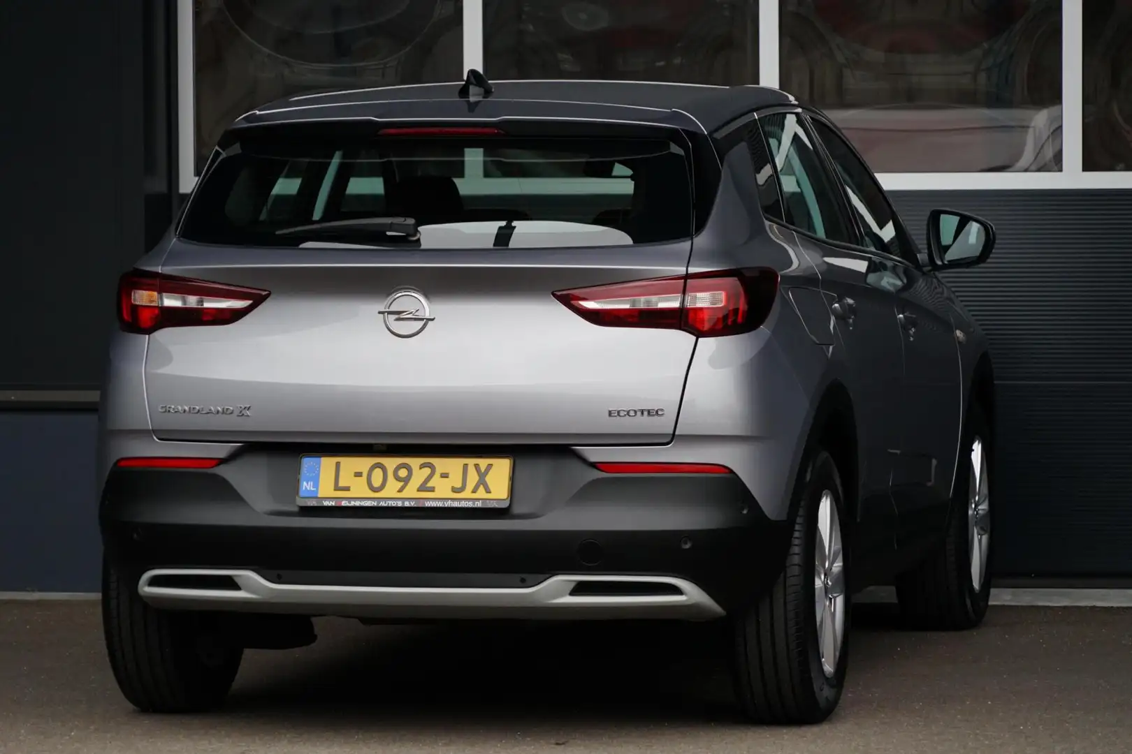 Opel Grandland X 1.2 Turbo Business Elegance, CarPlay, cam. Grau - 2