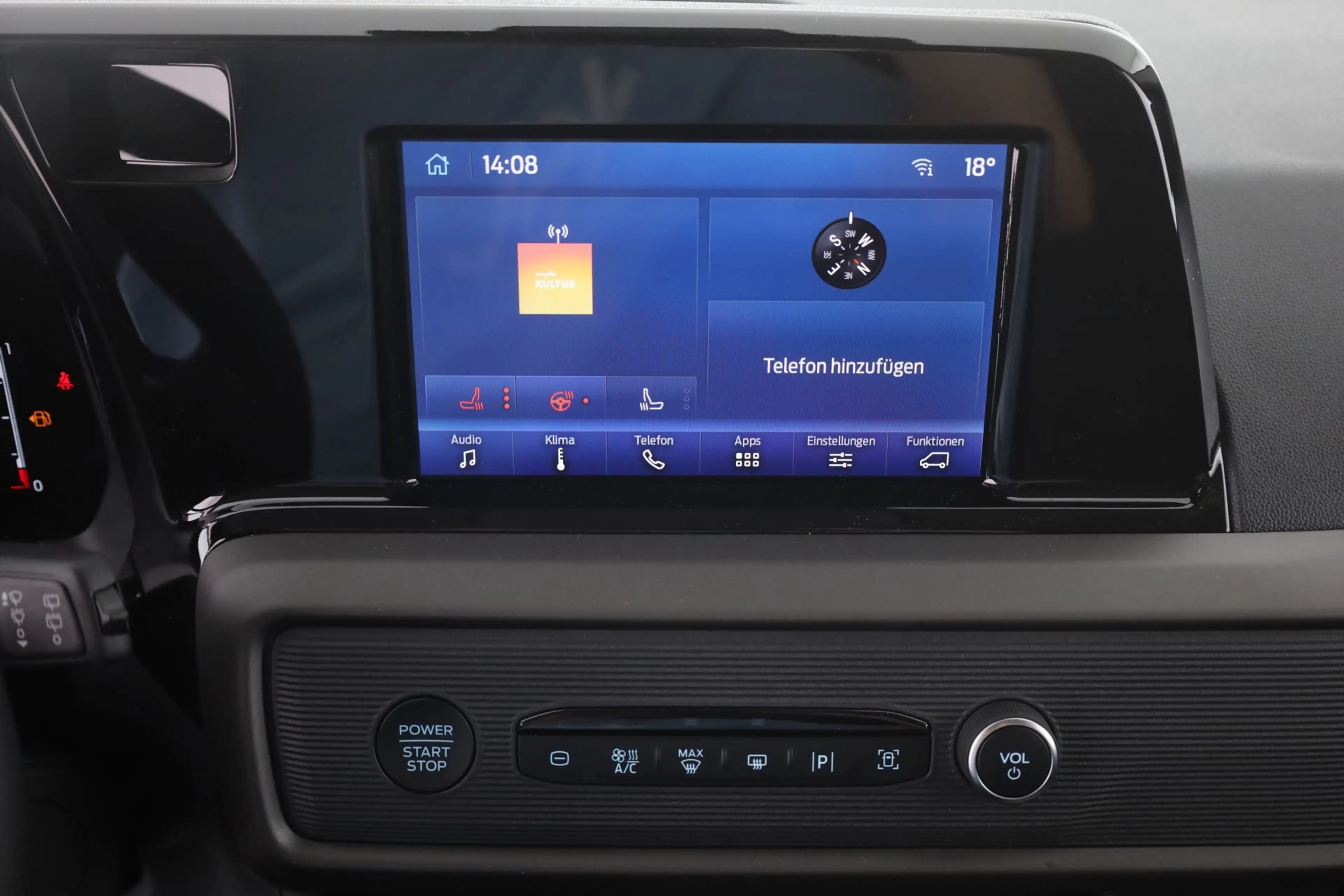 Ford Tourneo Courier Titanium 1.0 EB Aut. Kamera SItzhe — photo 11