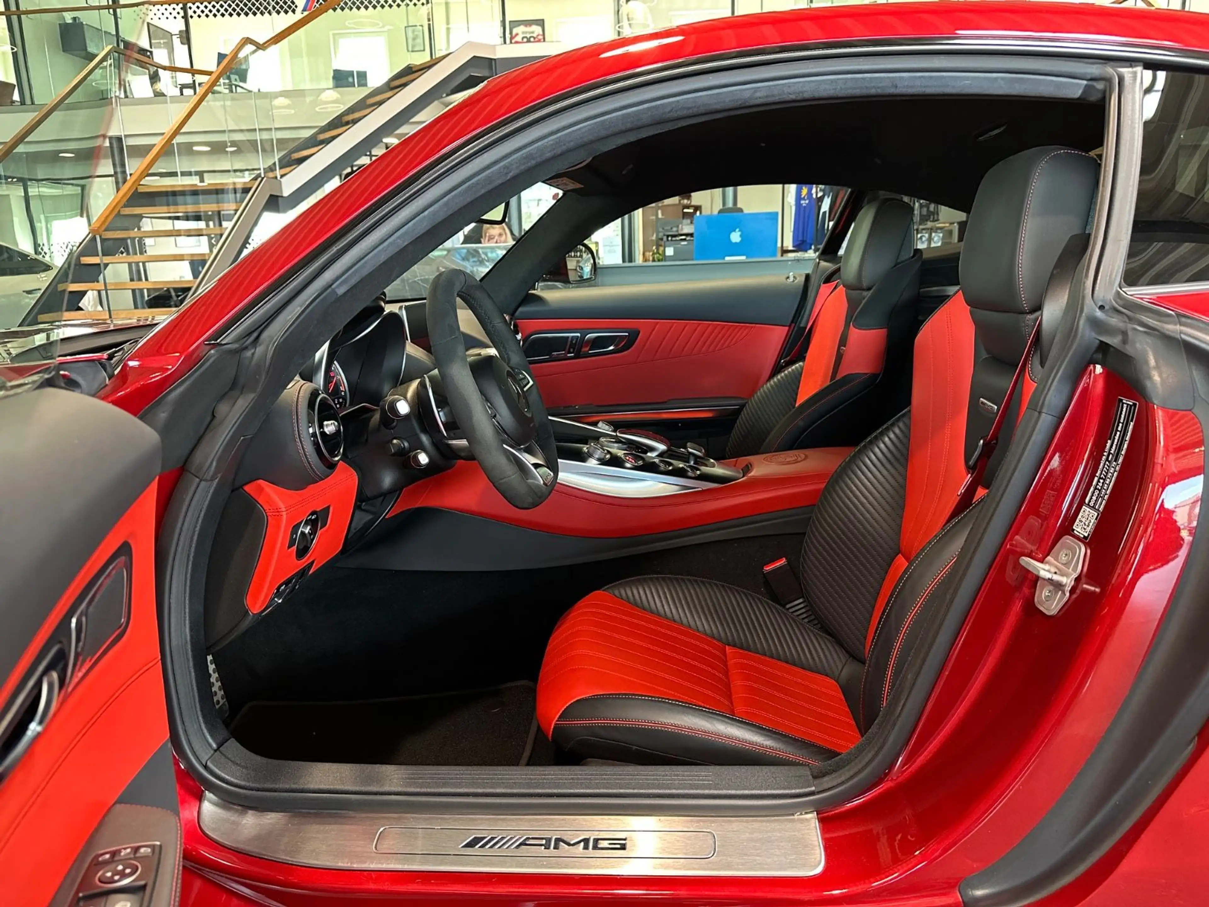 Mercedes-Benz AMG GT 4.0 V8 S DCT 2.H/S-H/310/BURM./NIGHT/LM — photo 14