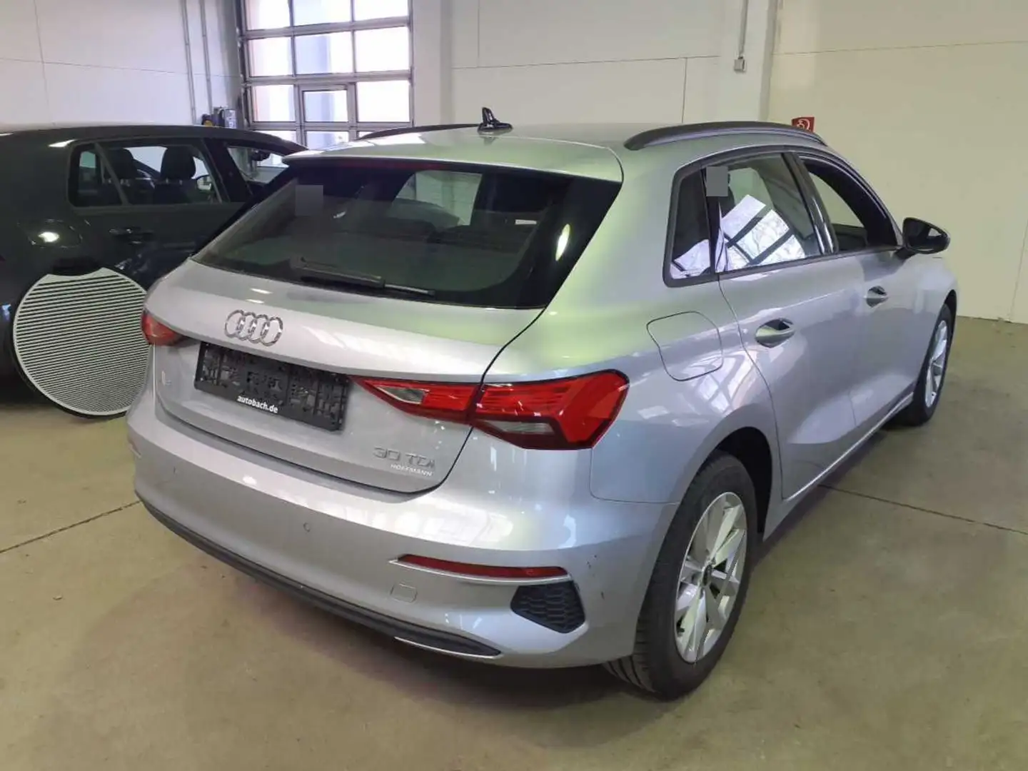 Audi A3 30 TDI Sportback Navi Virtual LED SHZ DAB ACC Argent - 2