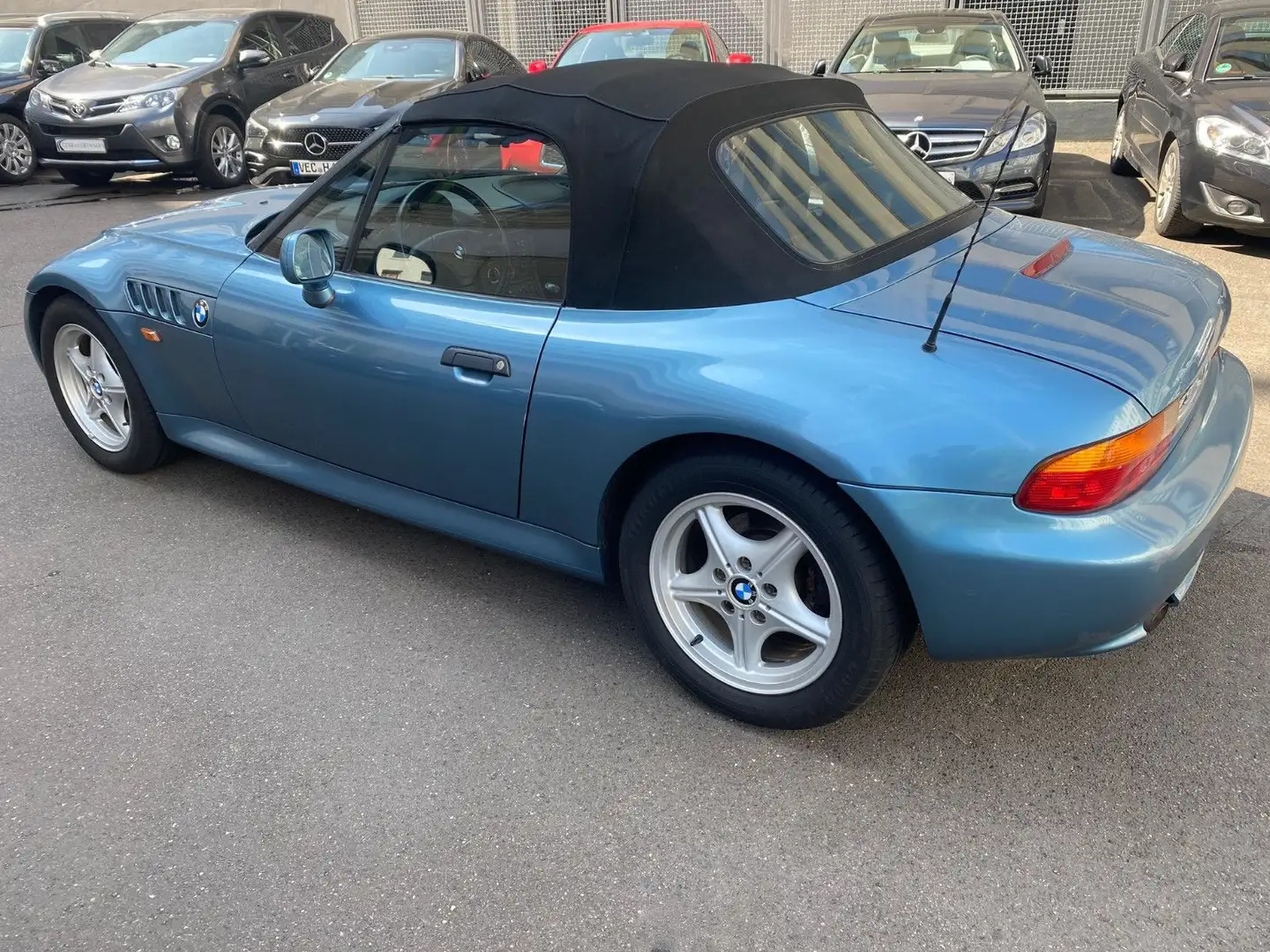 BMW Z3 Roadster 1.8 Blau - 2