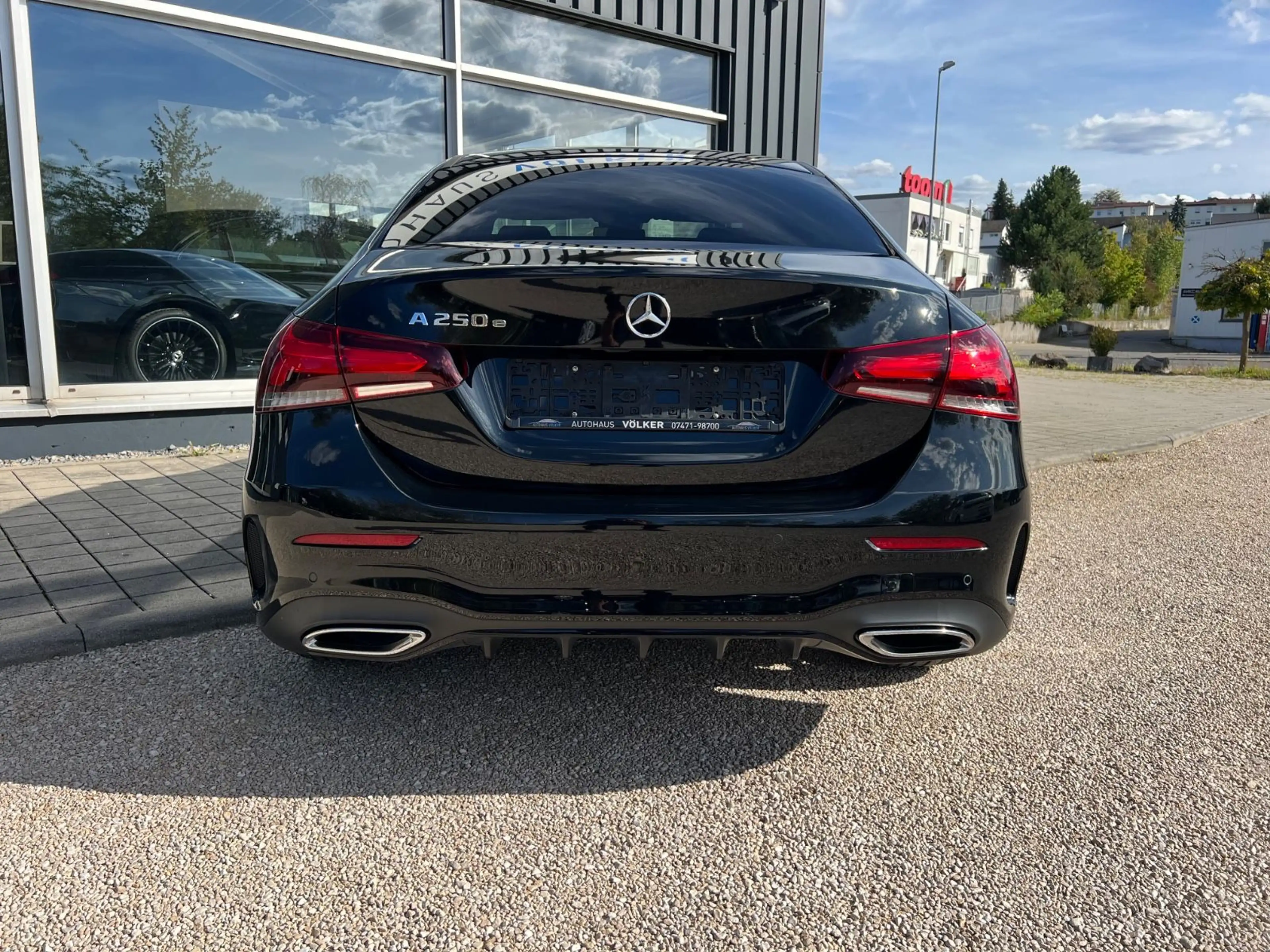 Mercedes-Benz A 250 AMG A 250 e Limousine+Night-Paket+ — photo 10