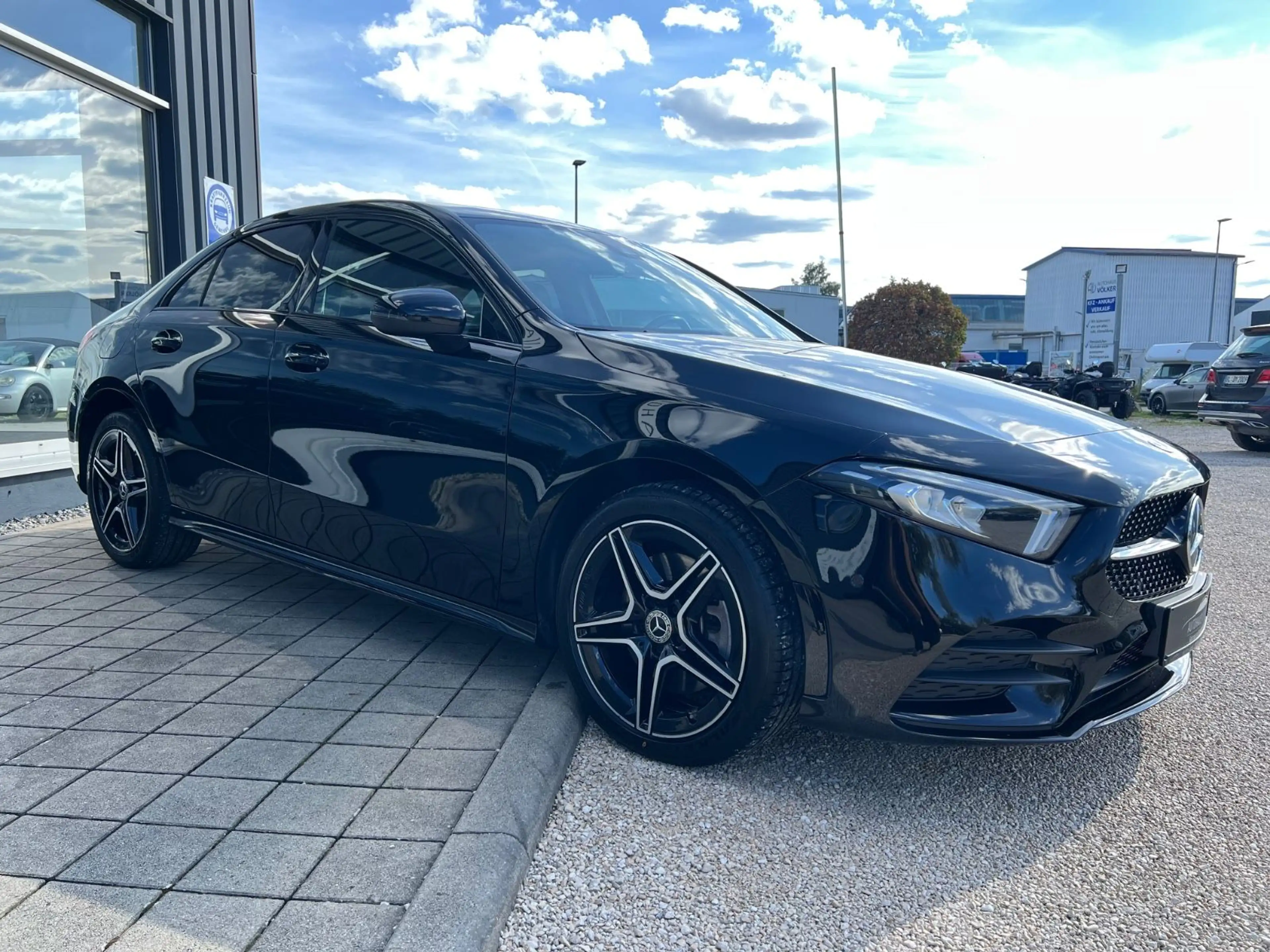 Mercedes-Benz A 250 AMG A 250 e Limousine+Night-Paket+ — photo 8