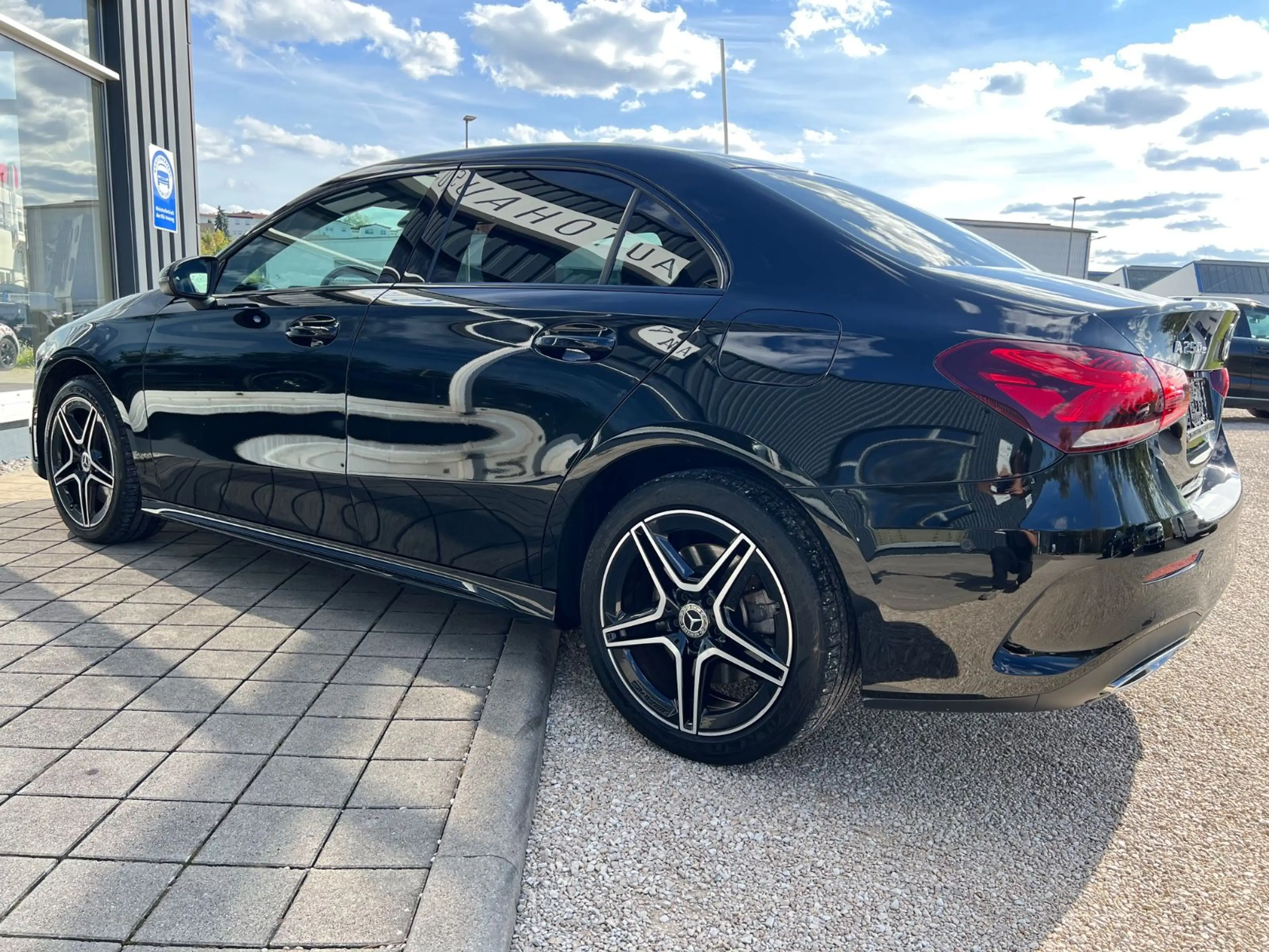 Mercedes-Benz A 250 AMG A 250 e Limousine+Night-Paket+ — photo 11