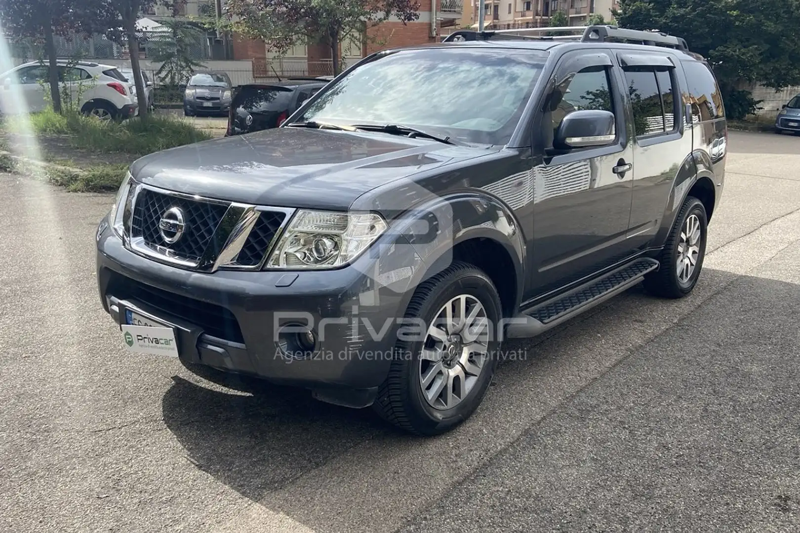 Nissan Pathfinder 2.5 dCi LE Argento - 1