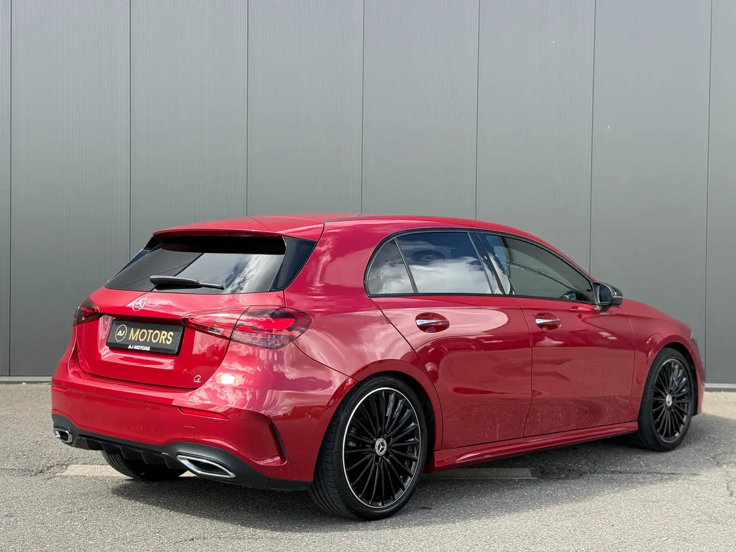 Mercedes-Benz A 180 d 2.0 116cv - Boite Auto. - Pack AMG - Facelift Rood - 2