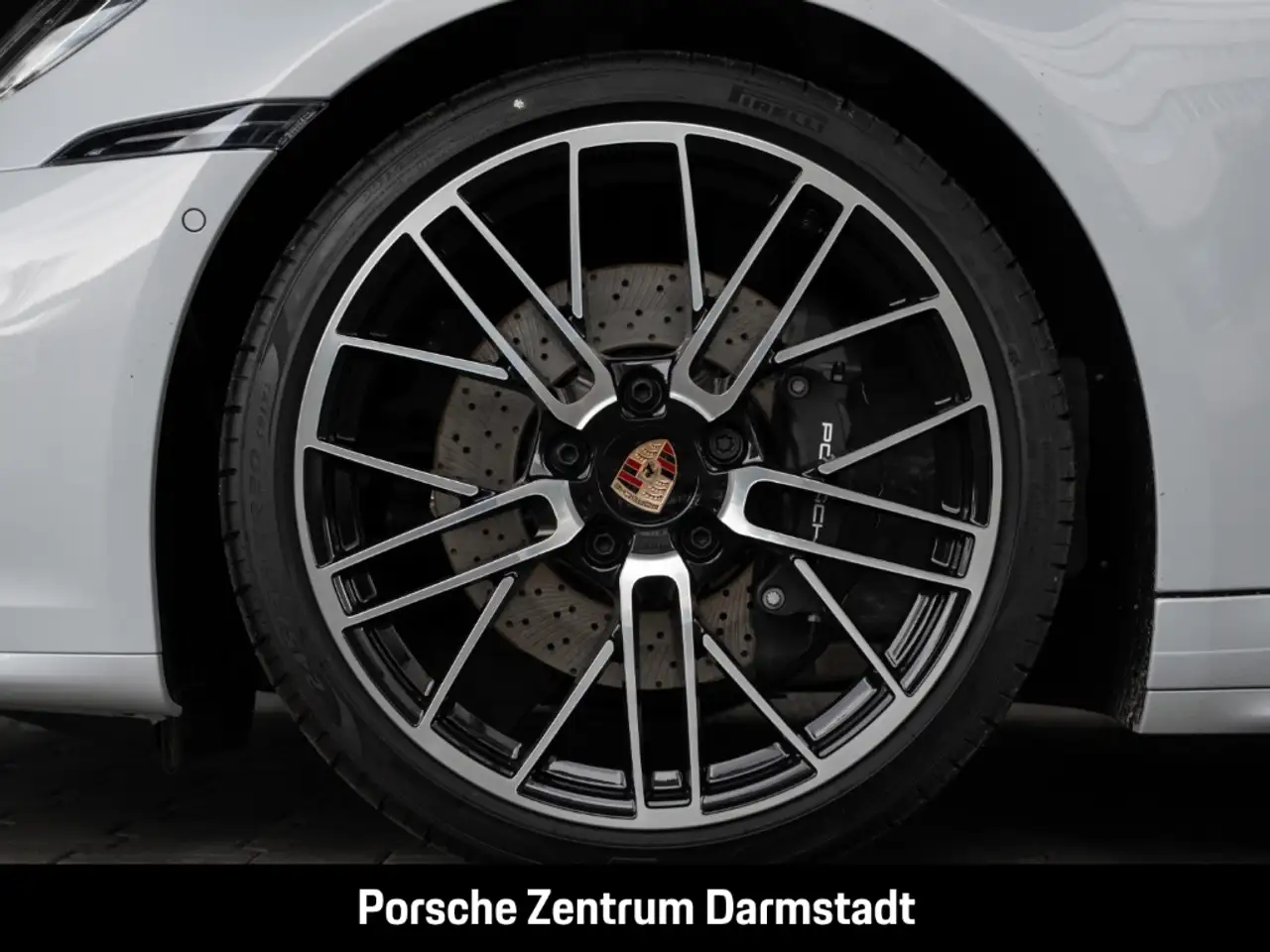 Porsche 992 911 Carrera Sportabgas Surround-View BOSE 14