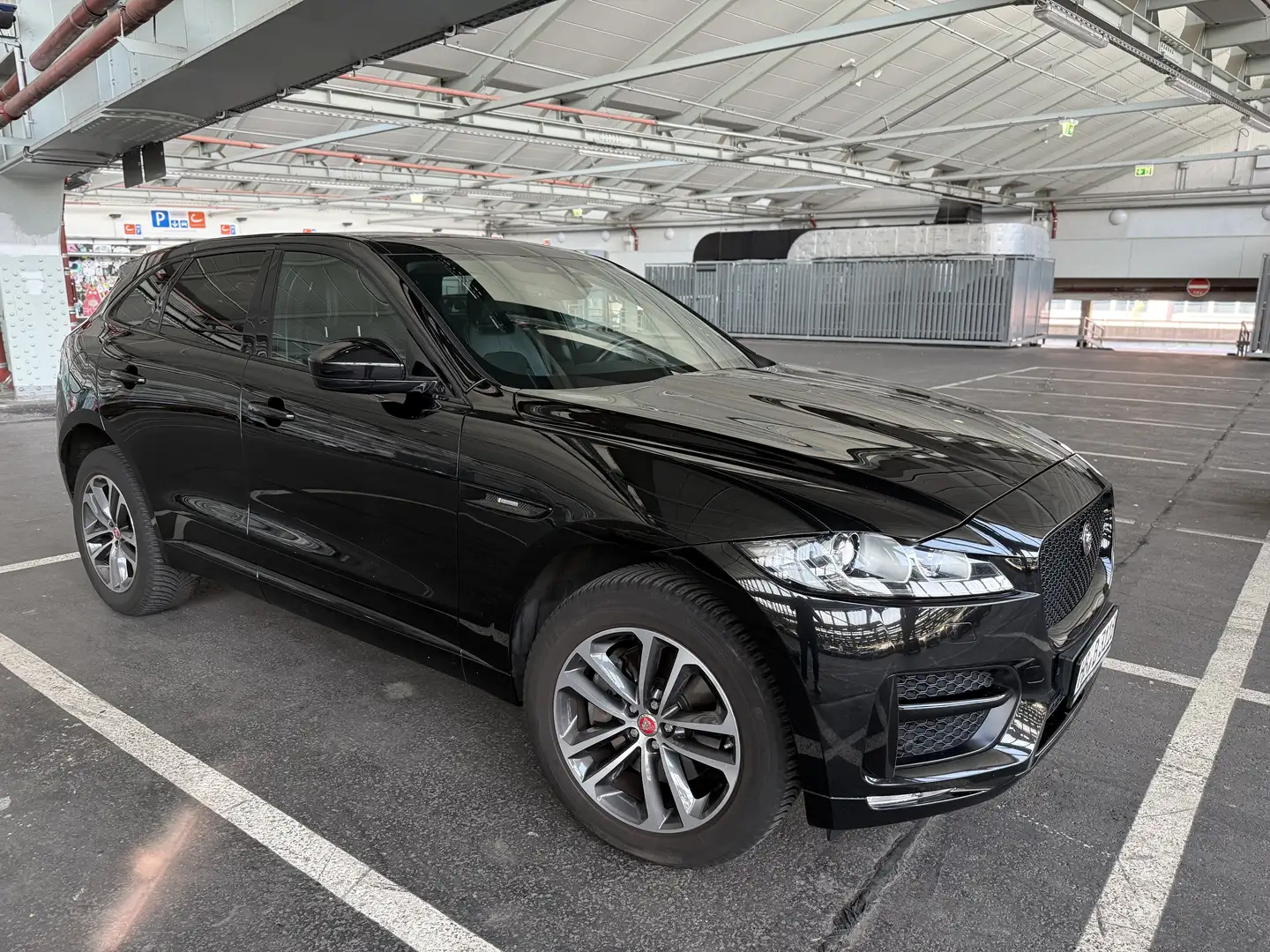 Jaguar F-Pace 30d AWD R-Sport - 2