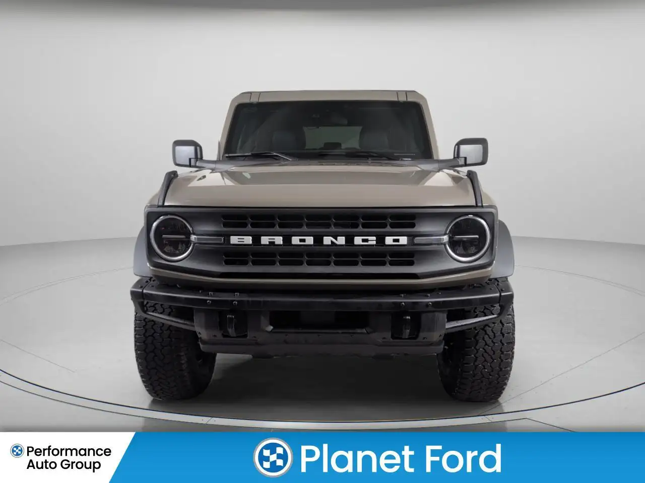 Ford Bronco снимка Ford Bronco