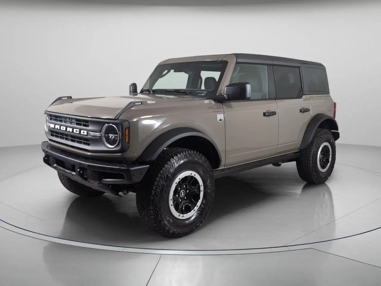 Ford Bronco снимка Ford Bronco
